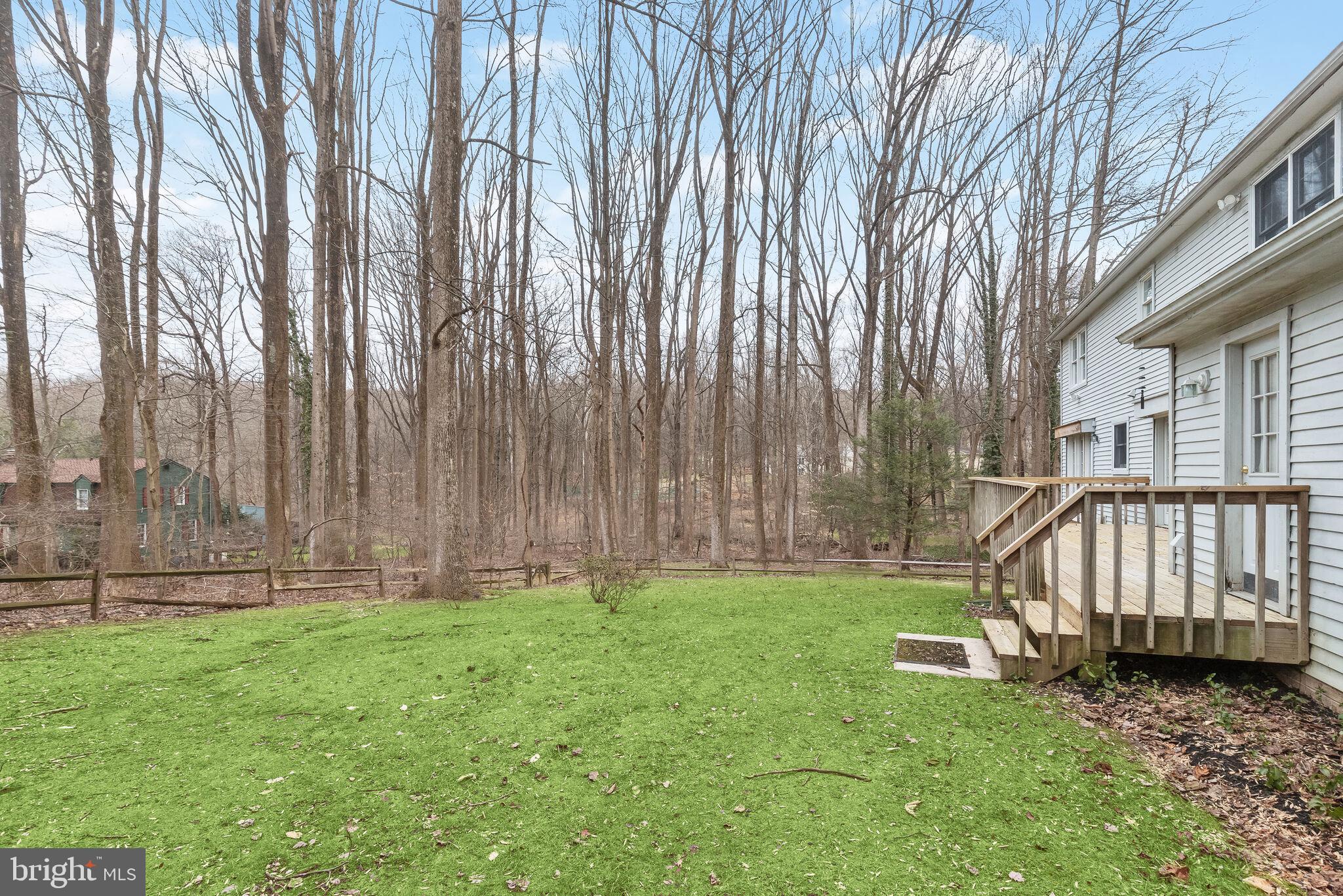 MANOR WOODS - Residential