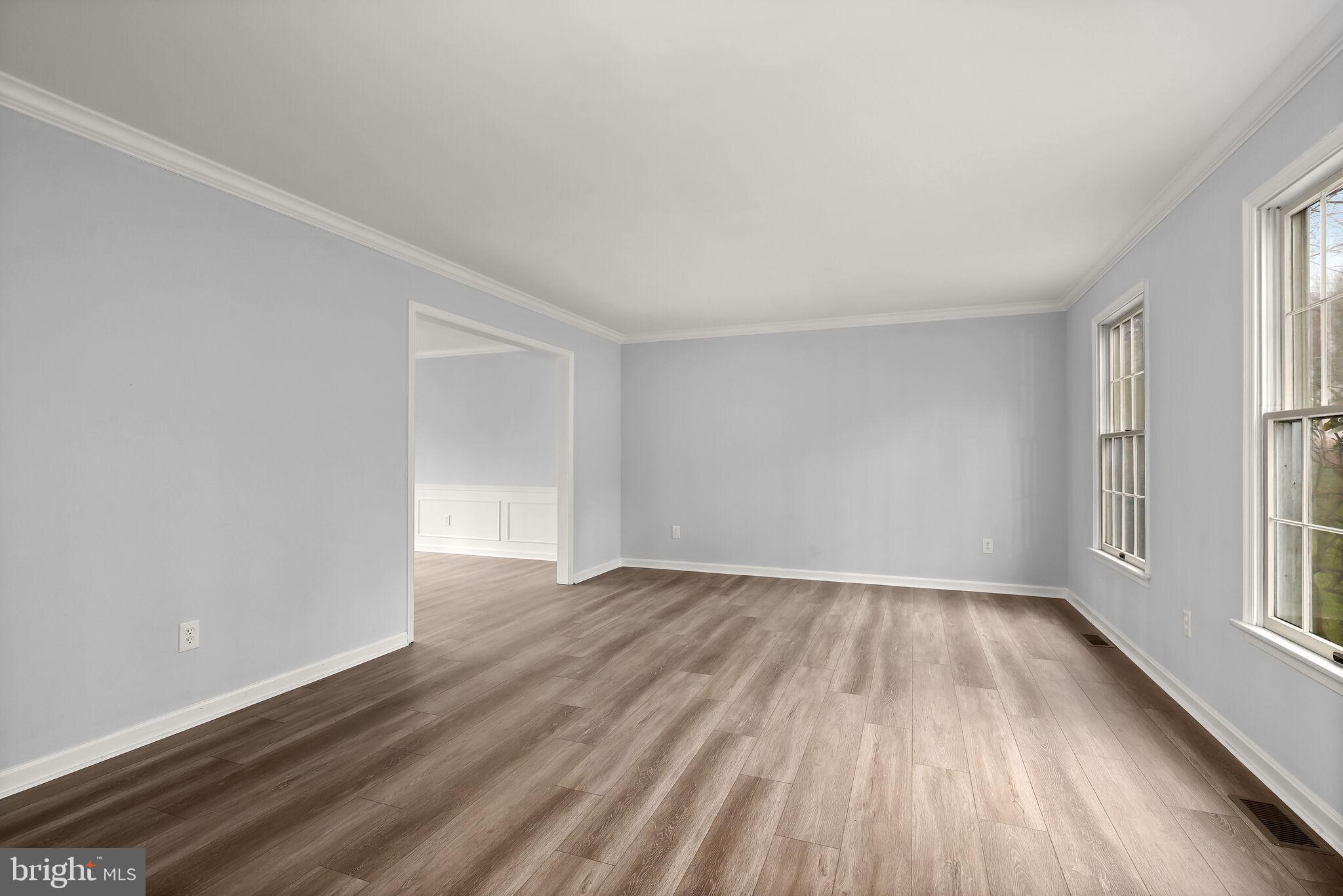 MANOR WOODS - Residential