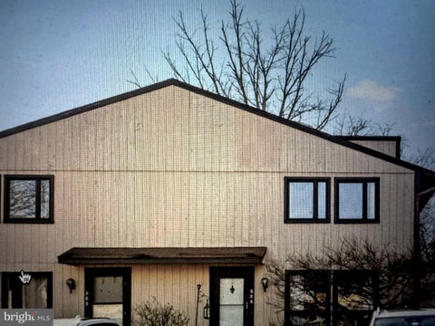 Photo of 528 Glen Court, GLEN BURNIE, MD 21061 (MLS # MDAA2152098)