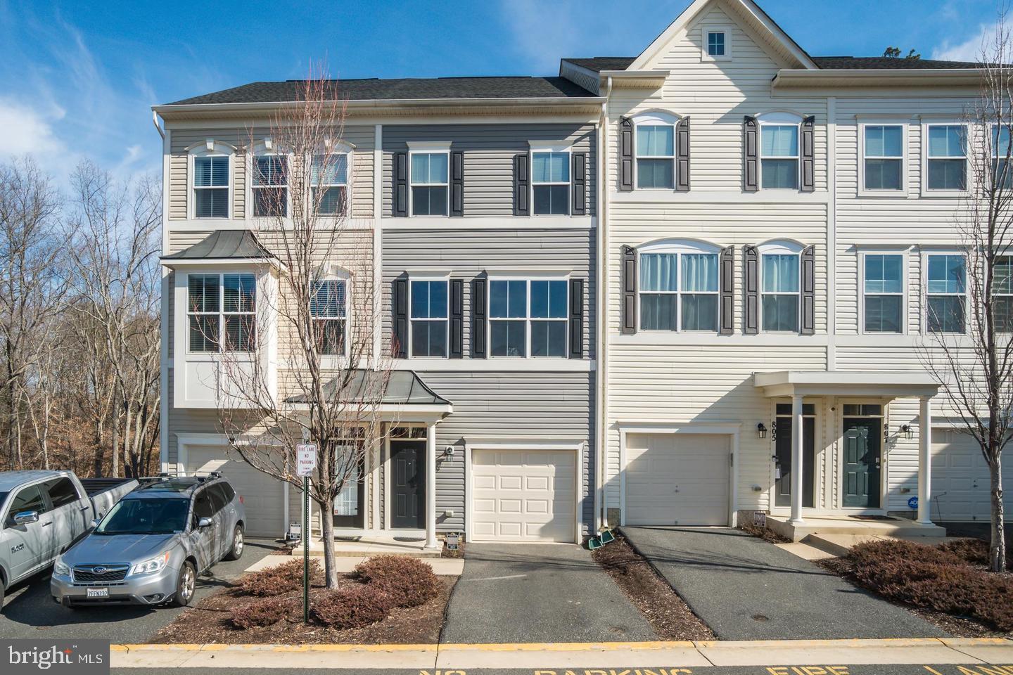 803 WOODSTREAM BOULEVARD