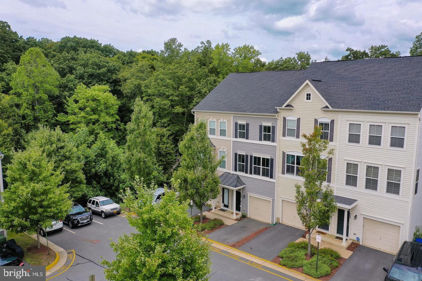 803 WOODSTREAM BOULEVARD