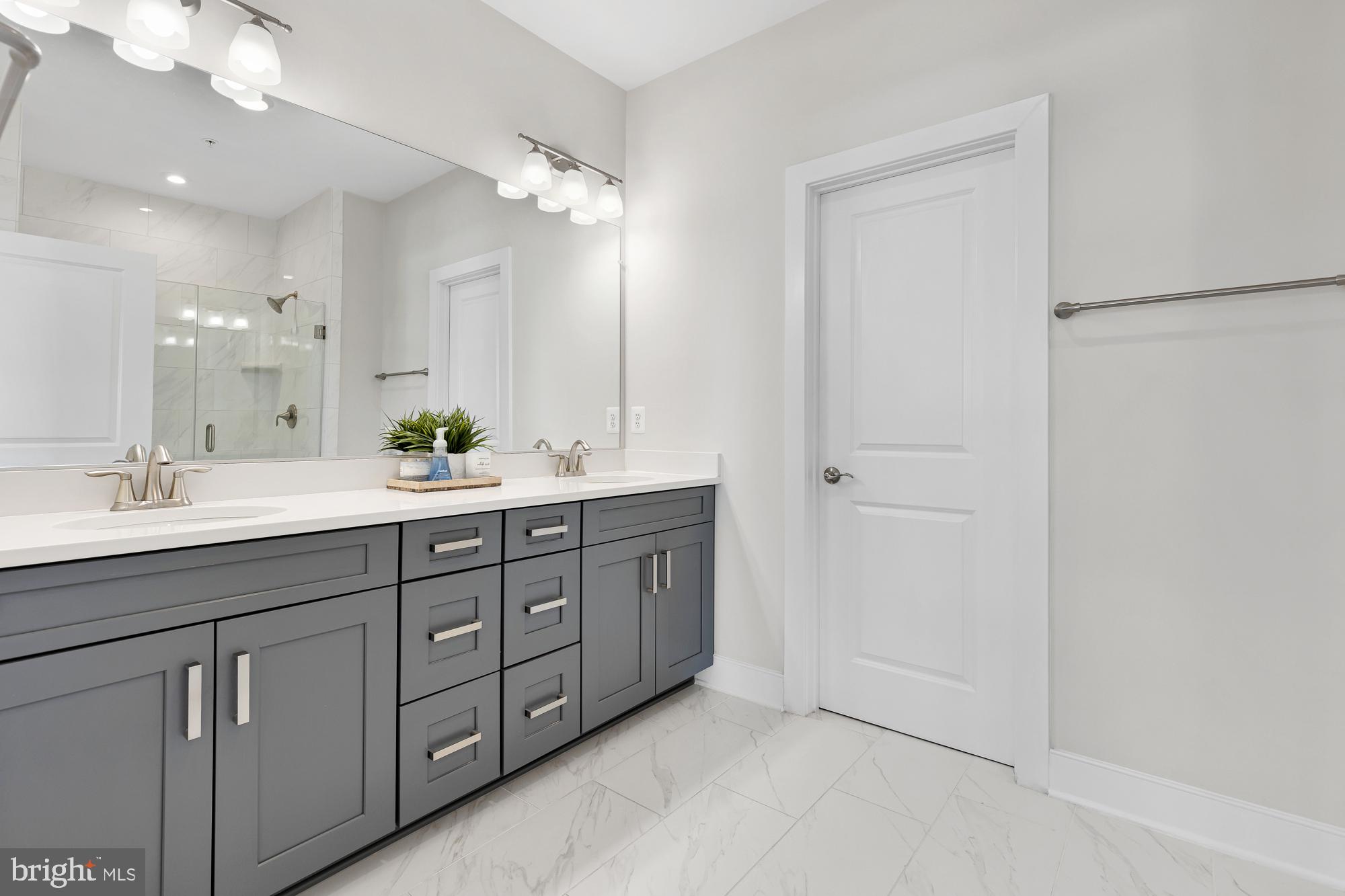 GAITHERSBURG - Residential