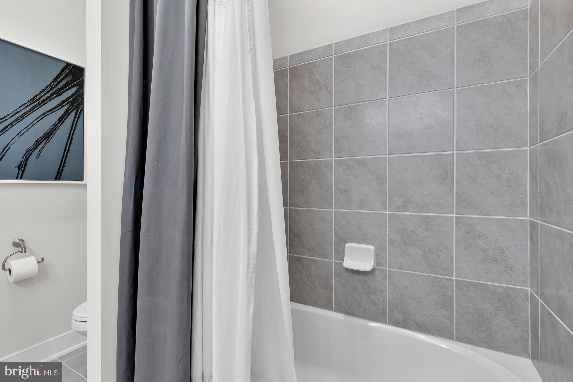 GAITHERSBURG - Residential