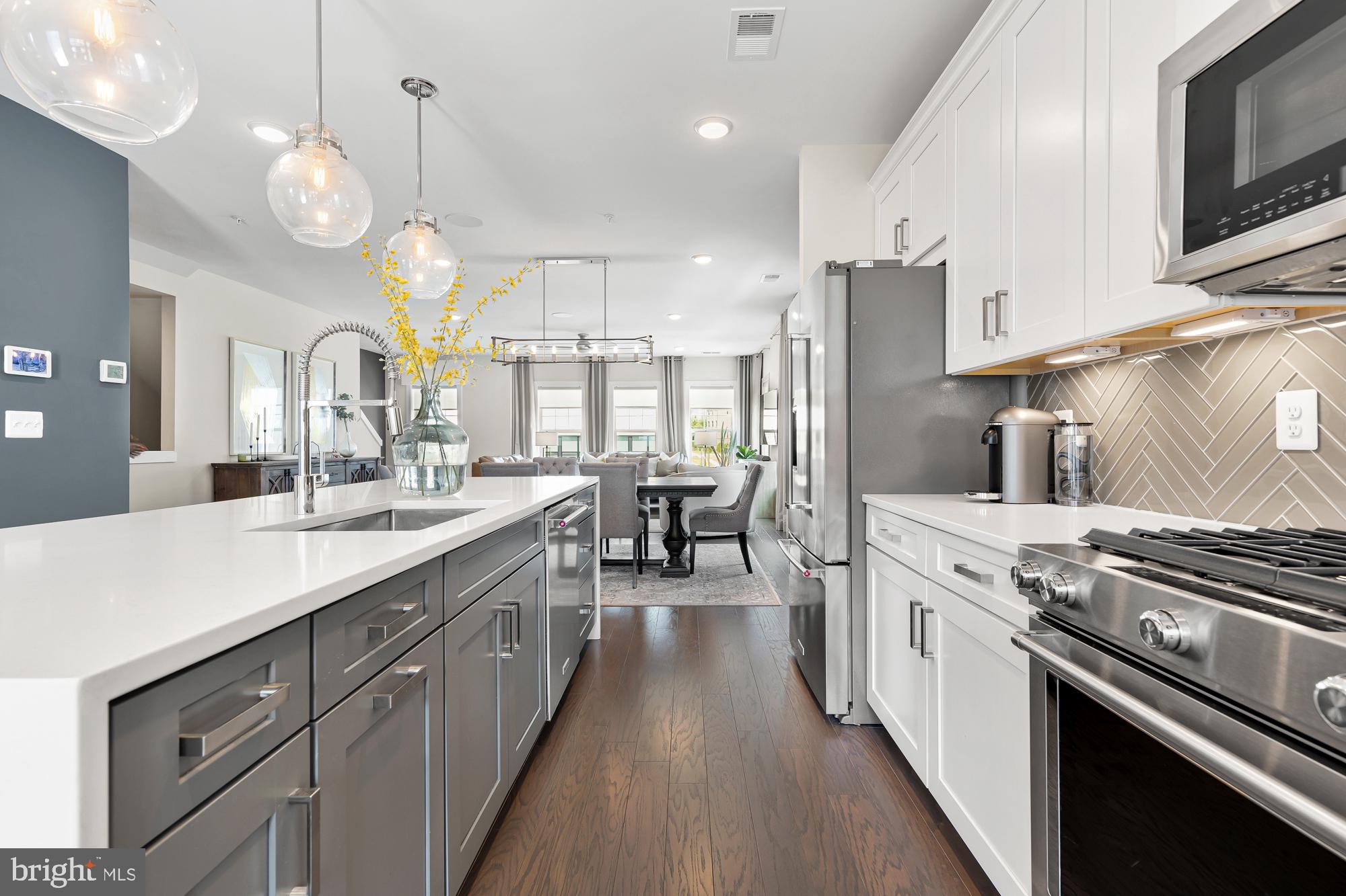 GAITHERSBURG - Residential