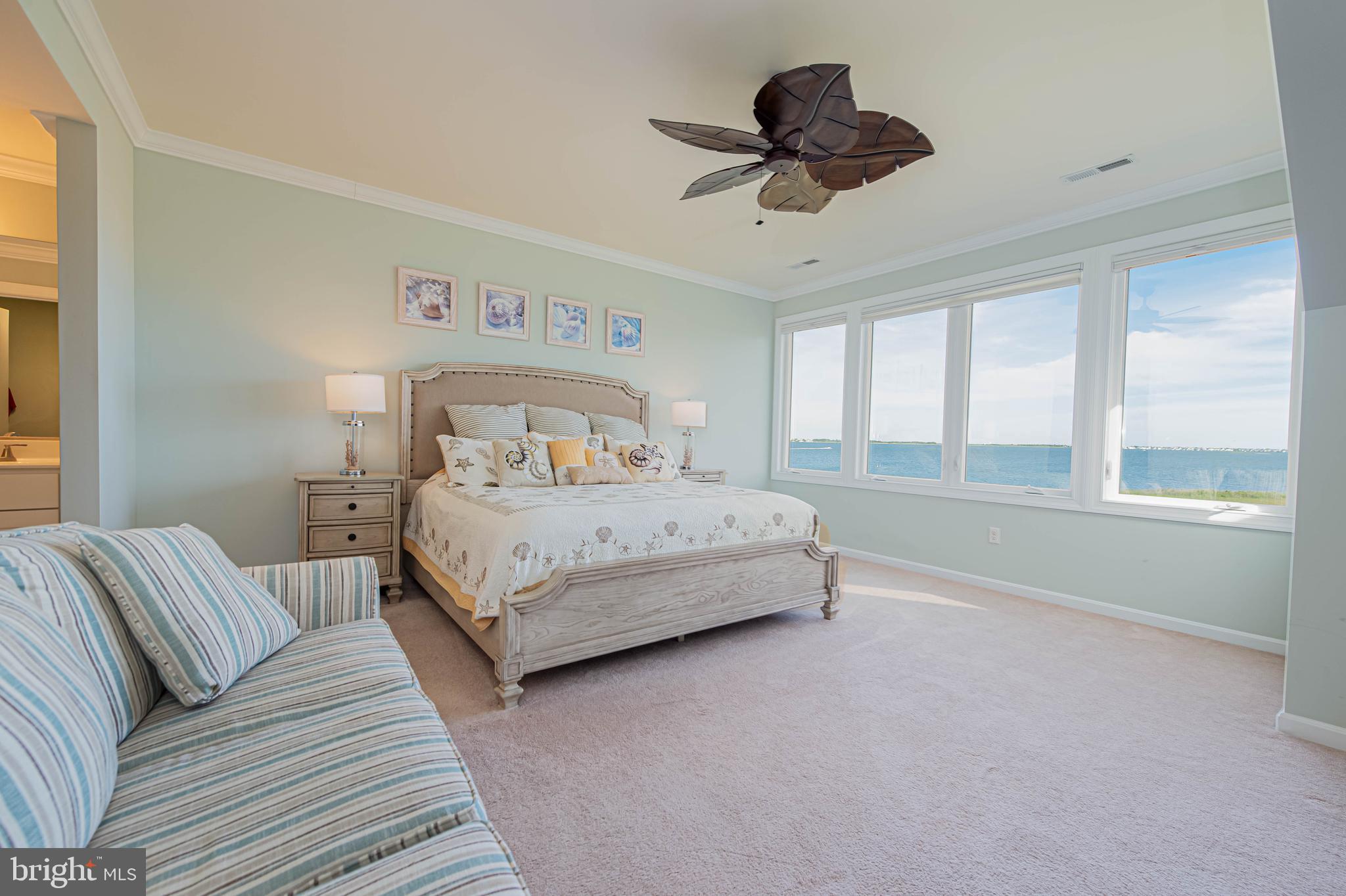 BAYVILLE SHORES - Residential