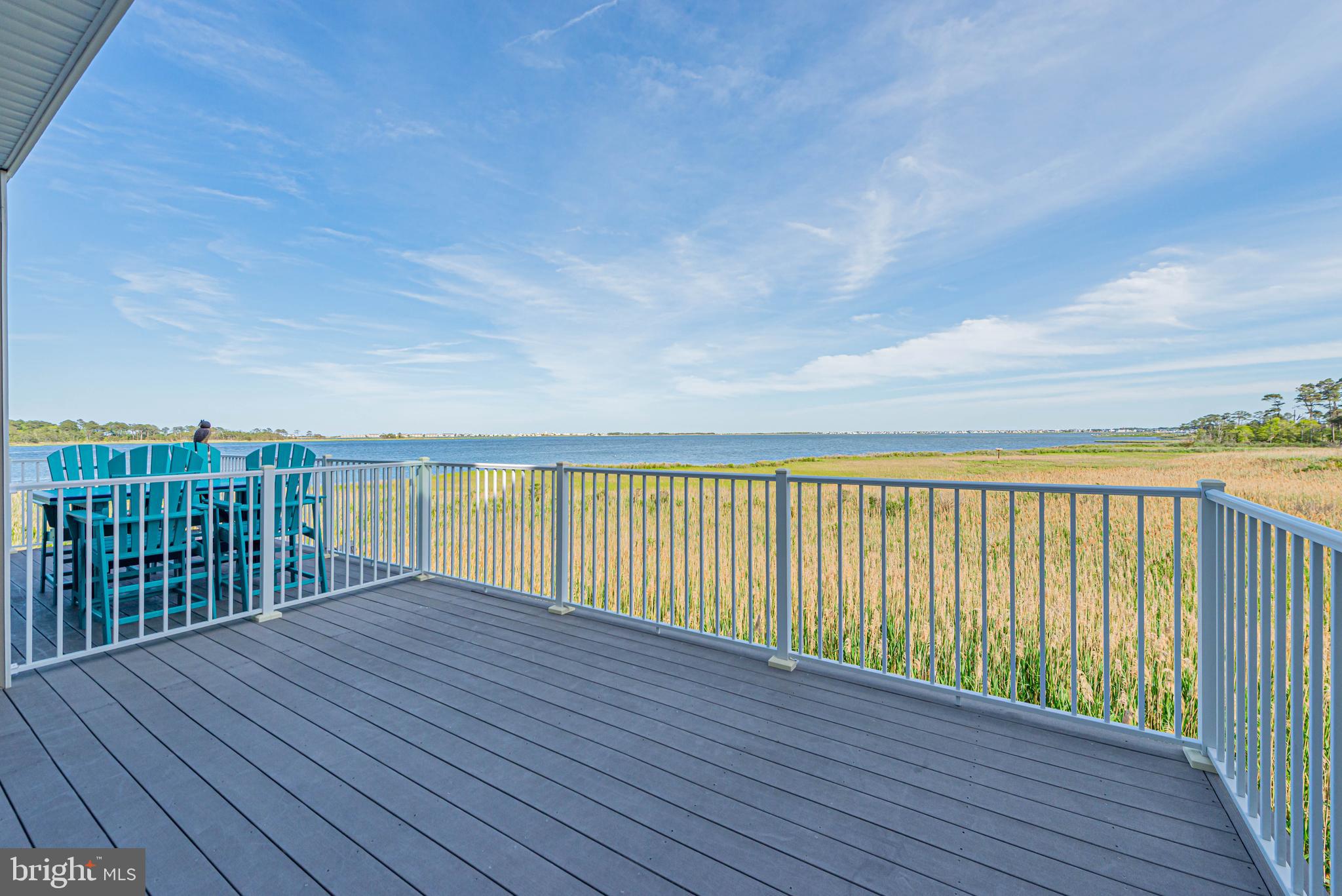 BAYVILLE SHORES - Residential