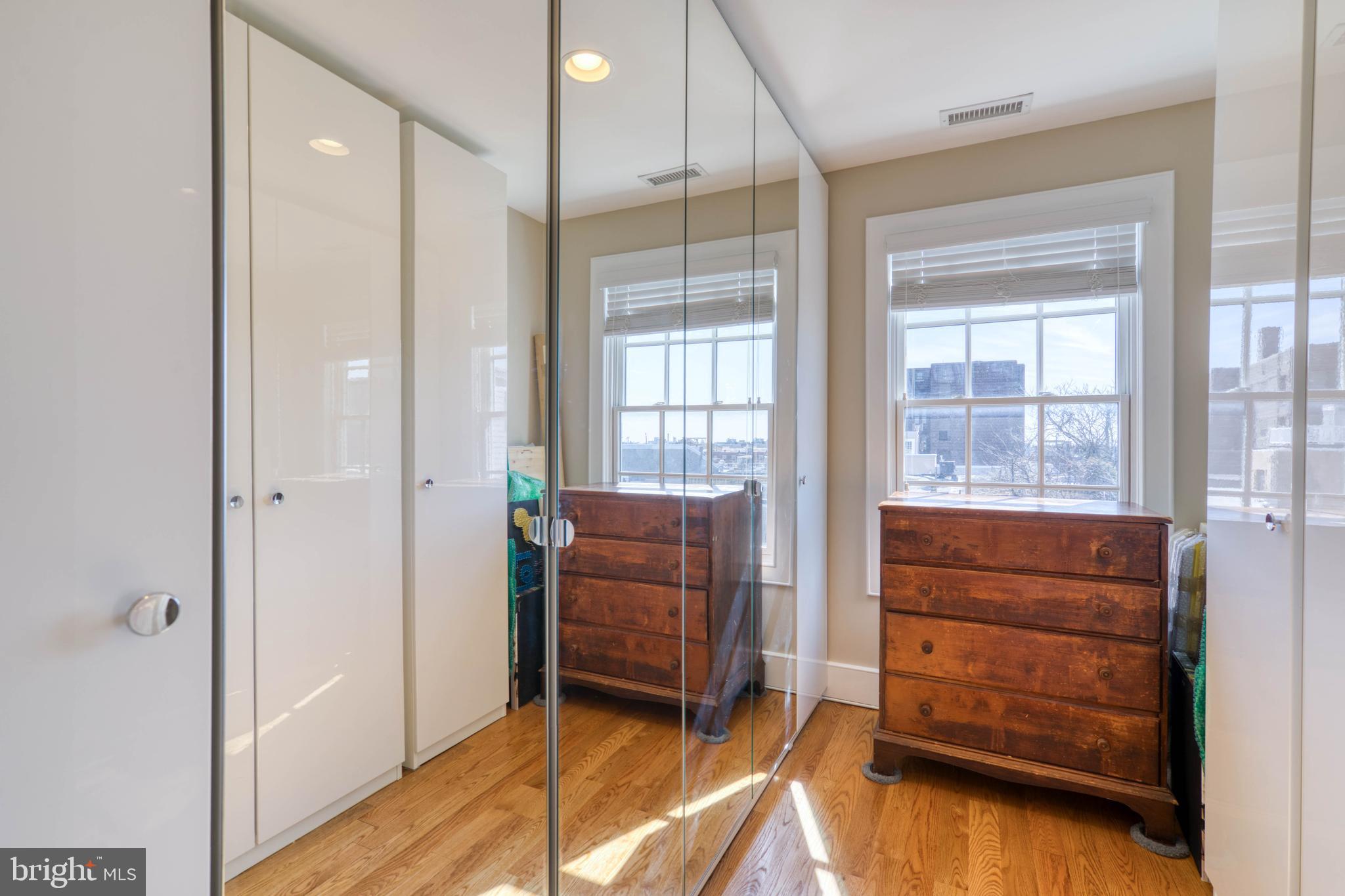 BELLA VISTA - Residential