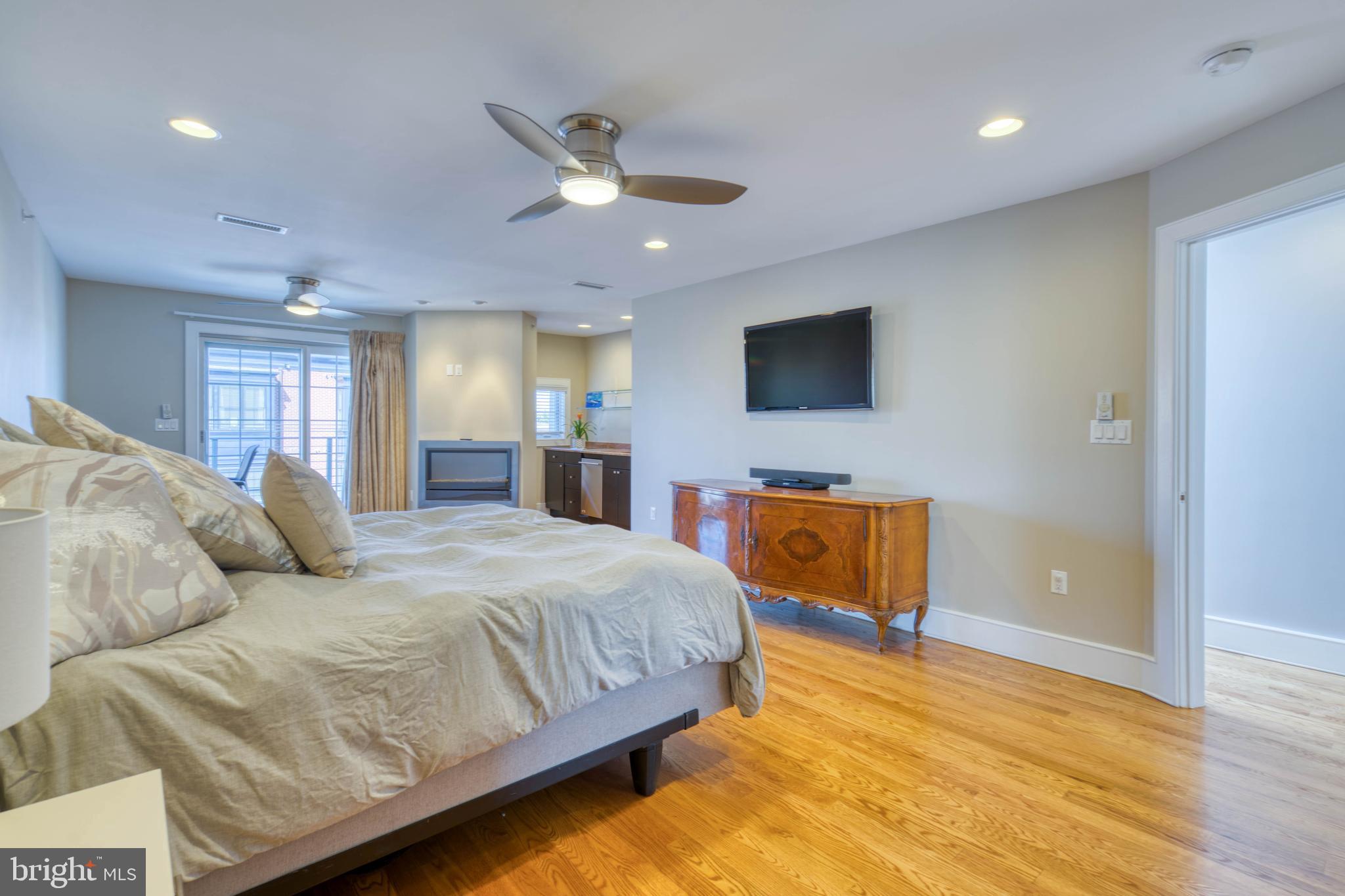 BELLA VISTA - Residential