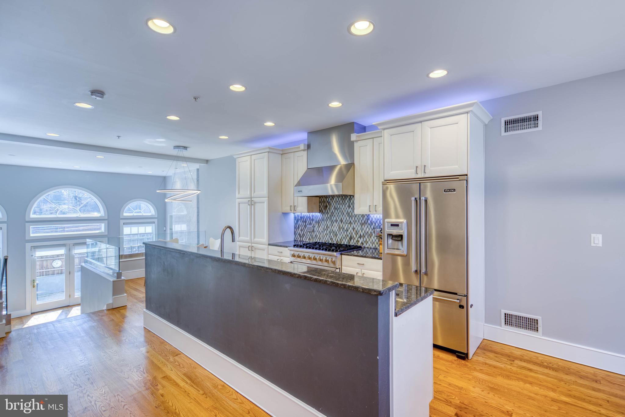 BELLA VISTA - Residential