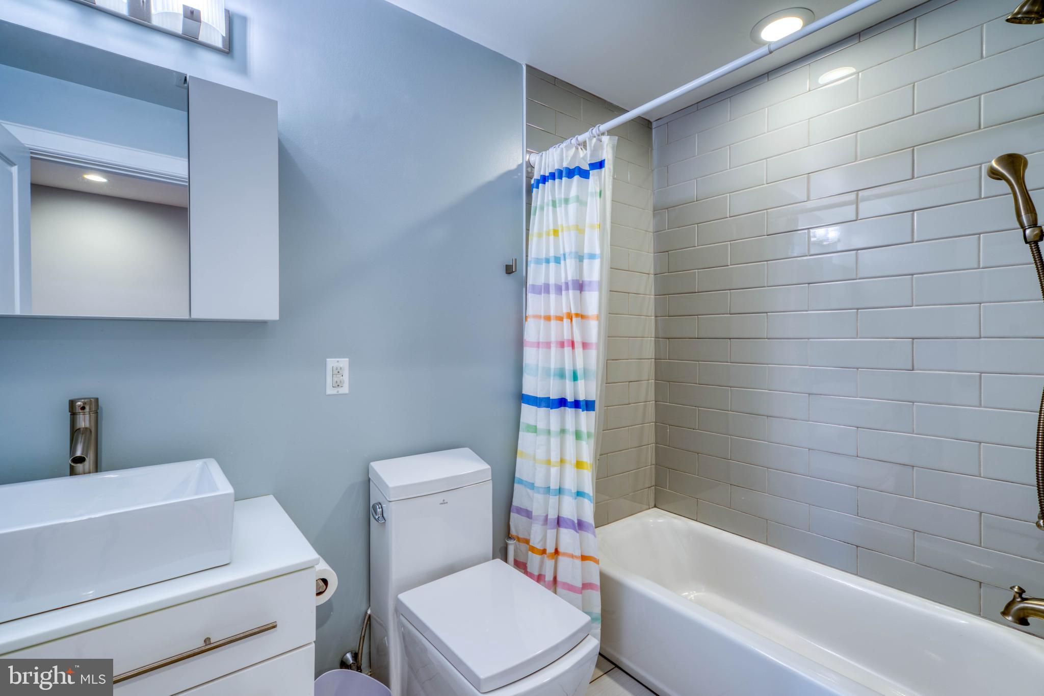 BELLA VISTA - Residential