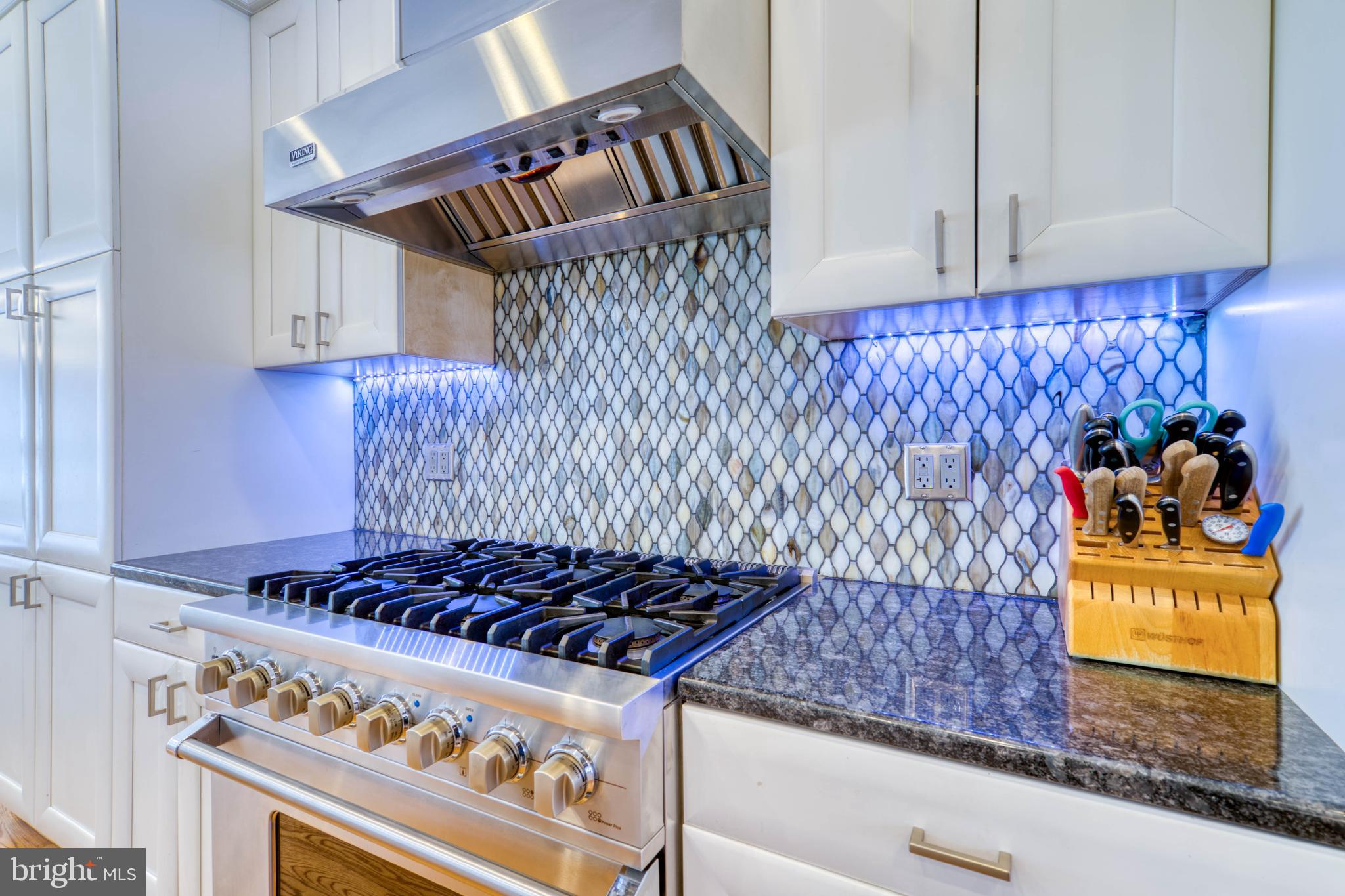 BELLA VISTA - Residential