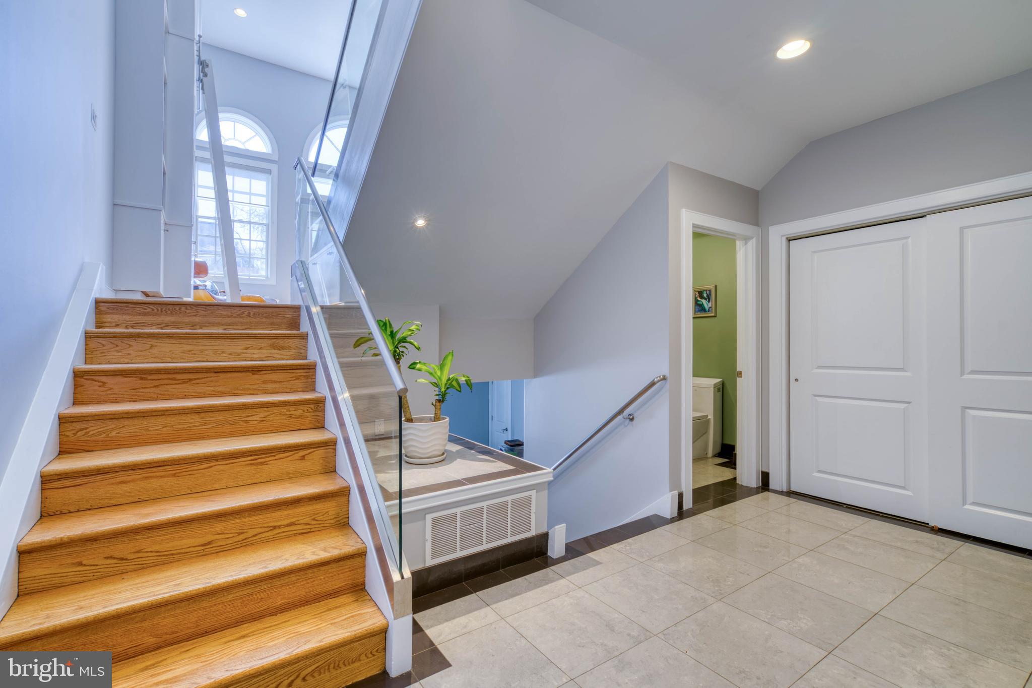 BELLA VISTA - Residential