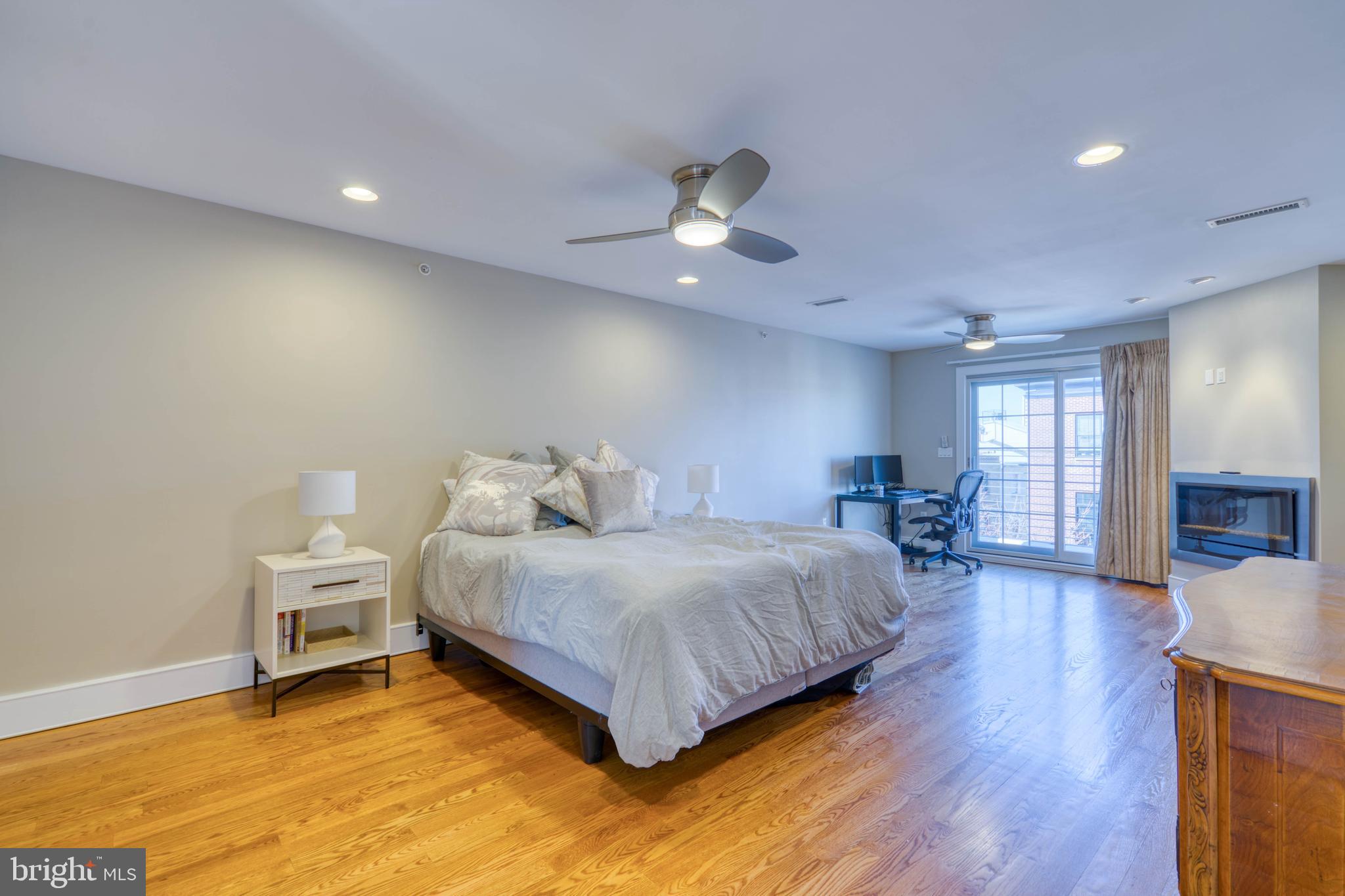 BELLA VISTA - Residential