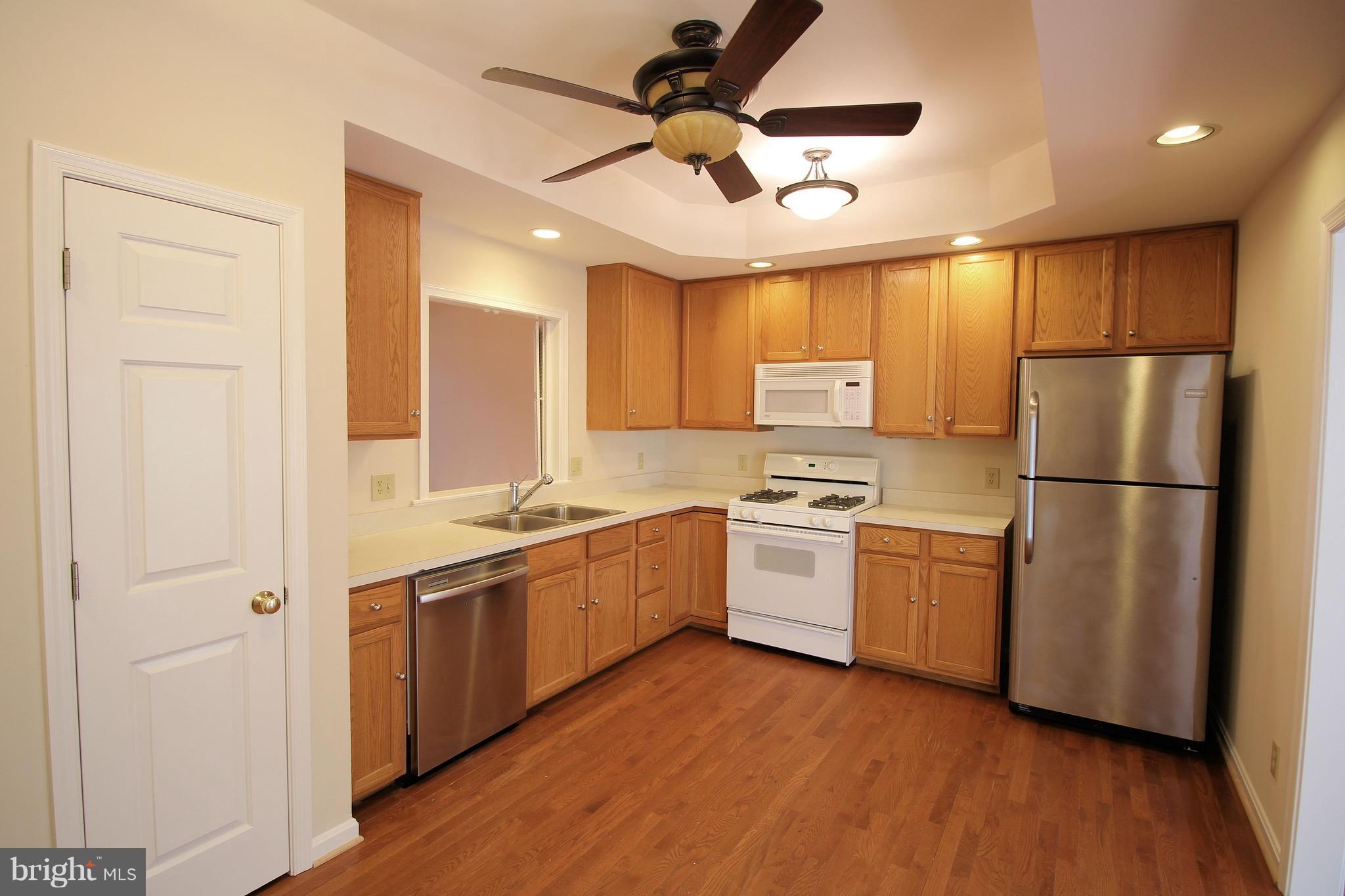 TURNBERRY WEST - Residential