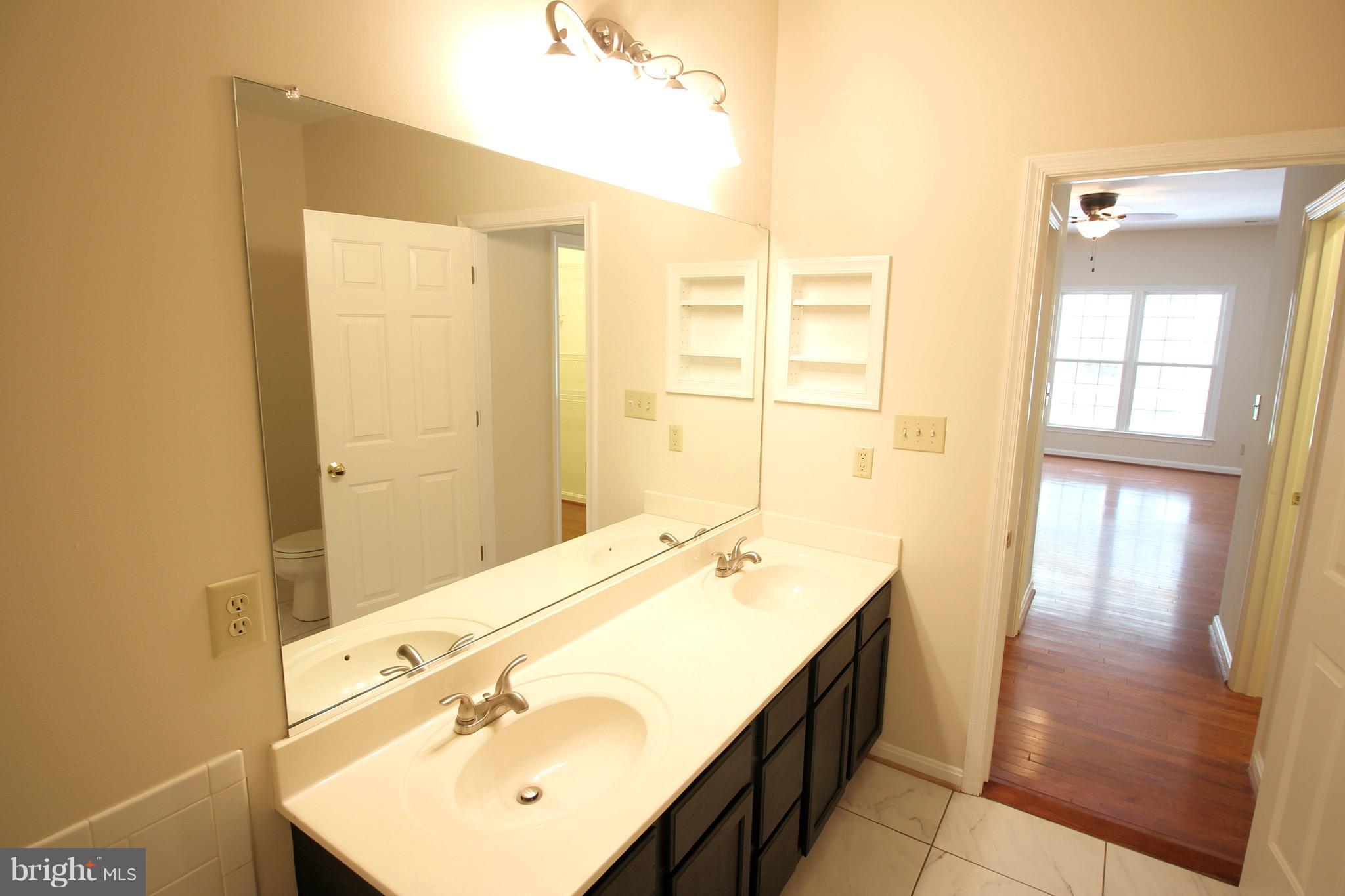 TURNBERRY WEST - Residential