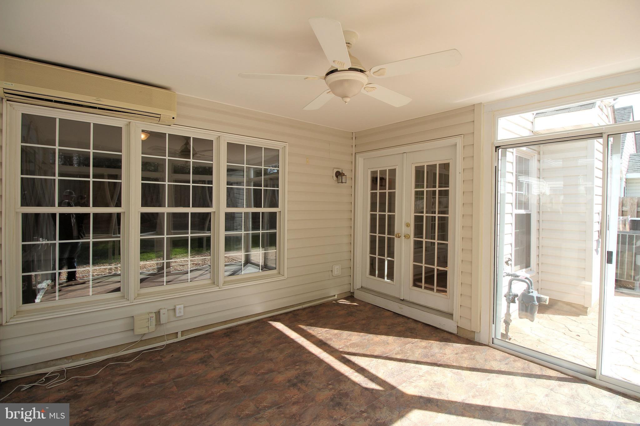 TURNBERRY WEST - Residential