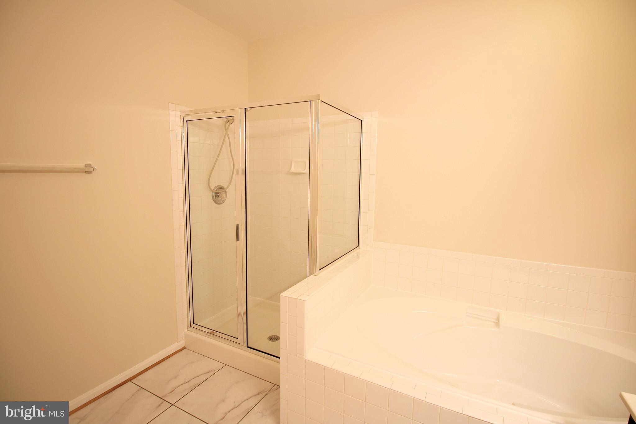 TURNBERRY WEST - Residential