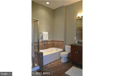 MARTINSBURG STATION - Residential Lease