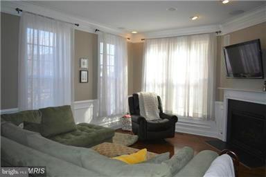 MARTINSBURG STATION - Residential Lease