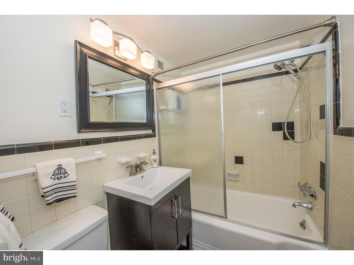 RITTENHOUSE SQUARE - Residential Lease