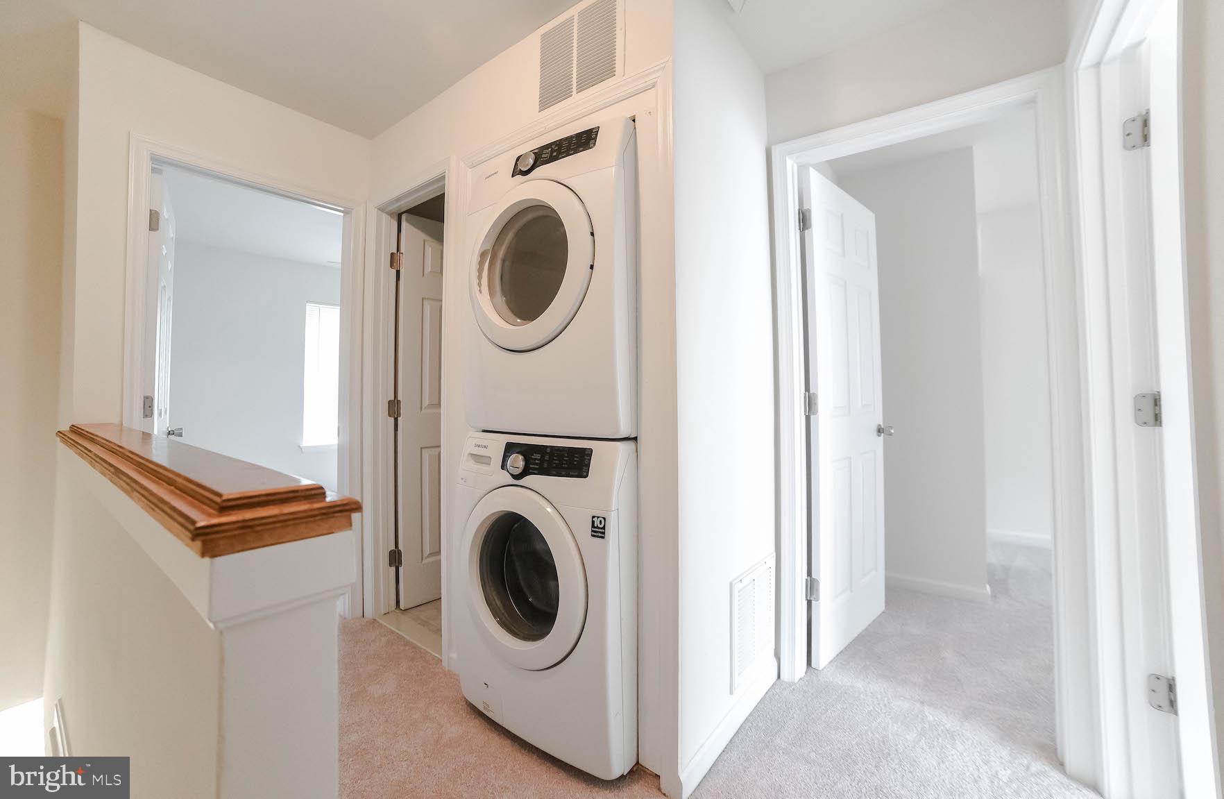 HUNTINGTON NEIGHBORHOOD - Residential