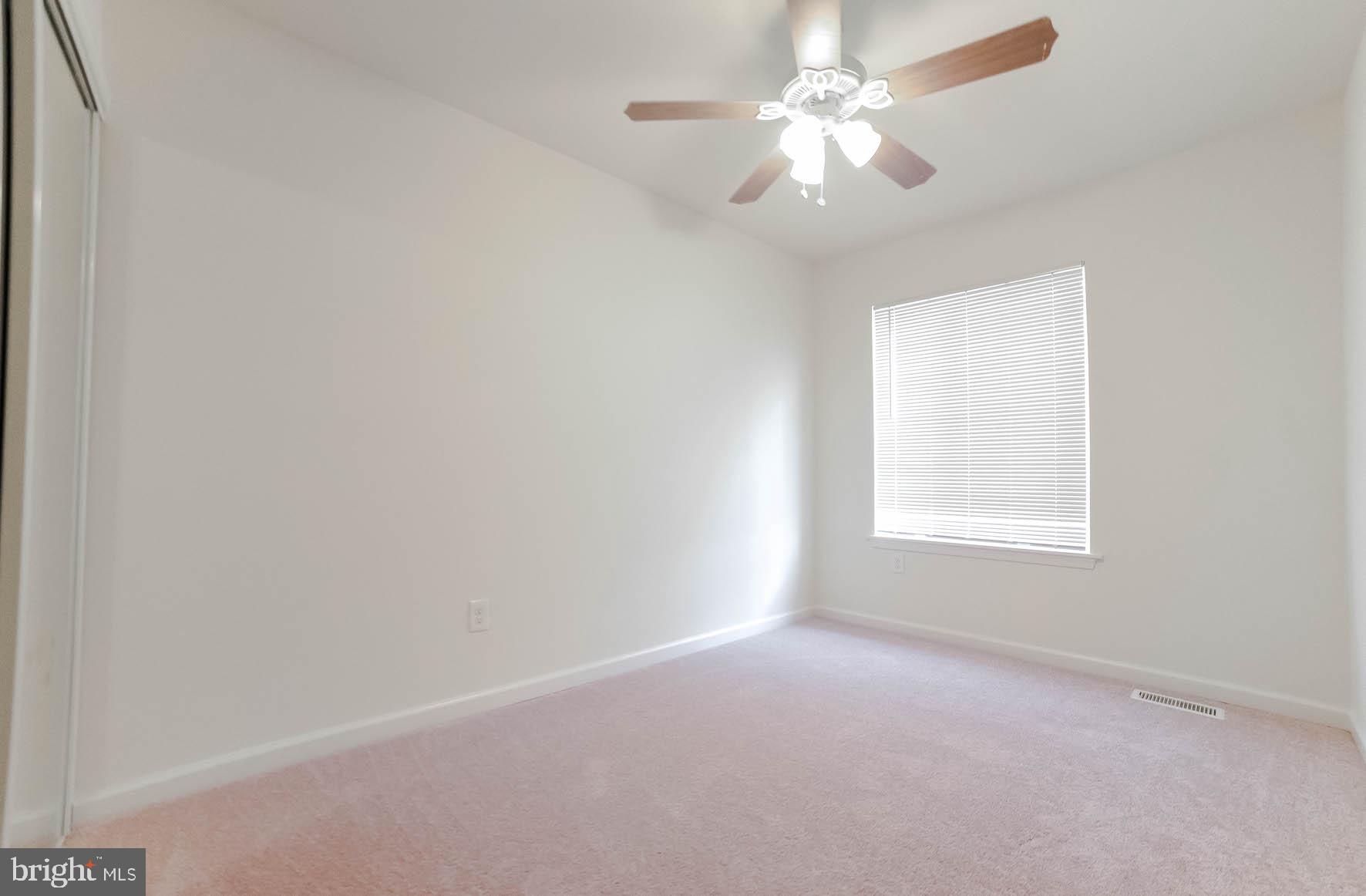 HUNTINGTON NEIGHBORHOOD - Residential