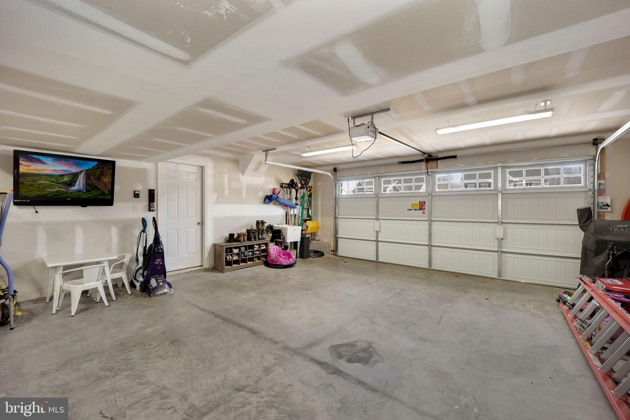 HOMESTEAD ACRES - Residential