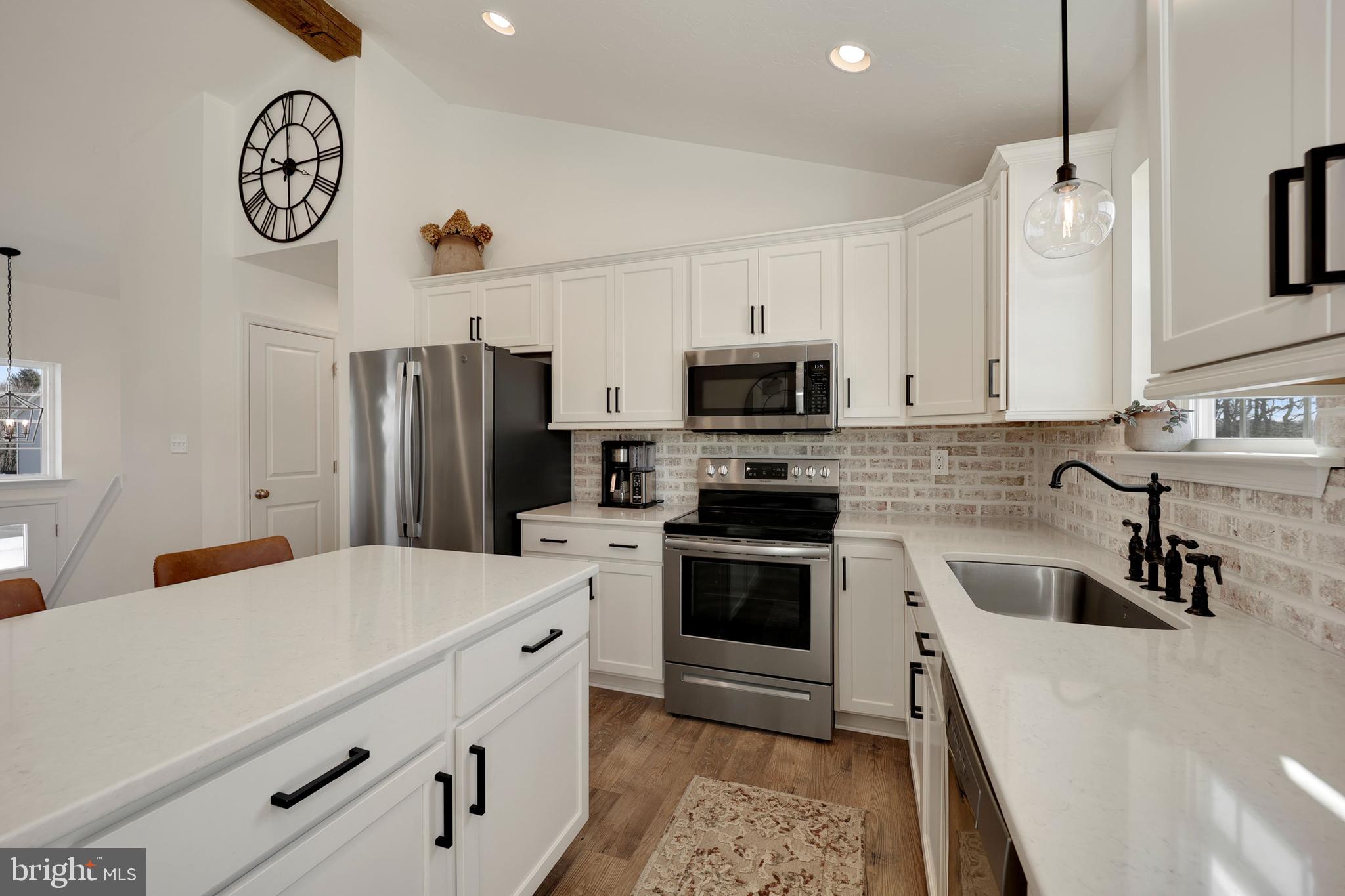 HOMESTEAD ACRES - Residential