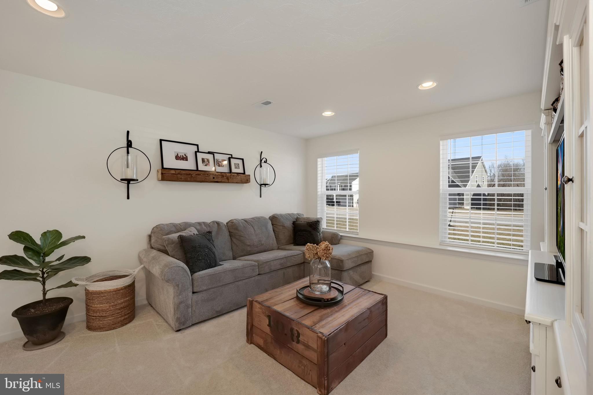 HOMESTEAD ACRES - Residential