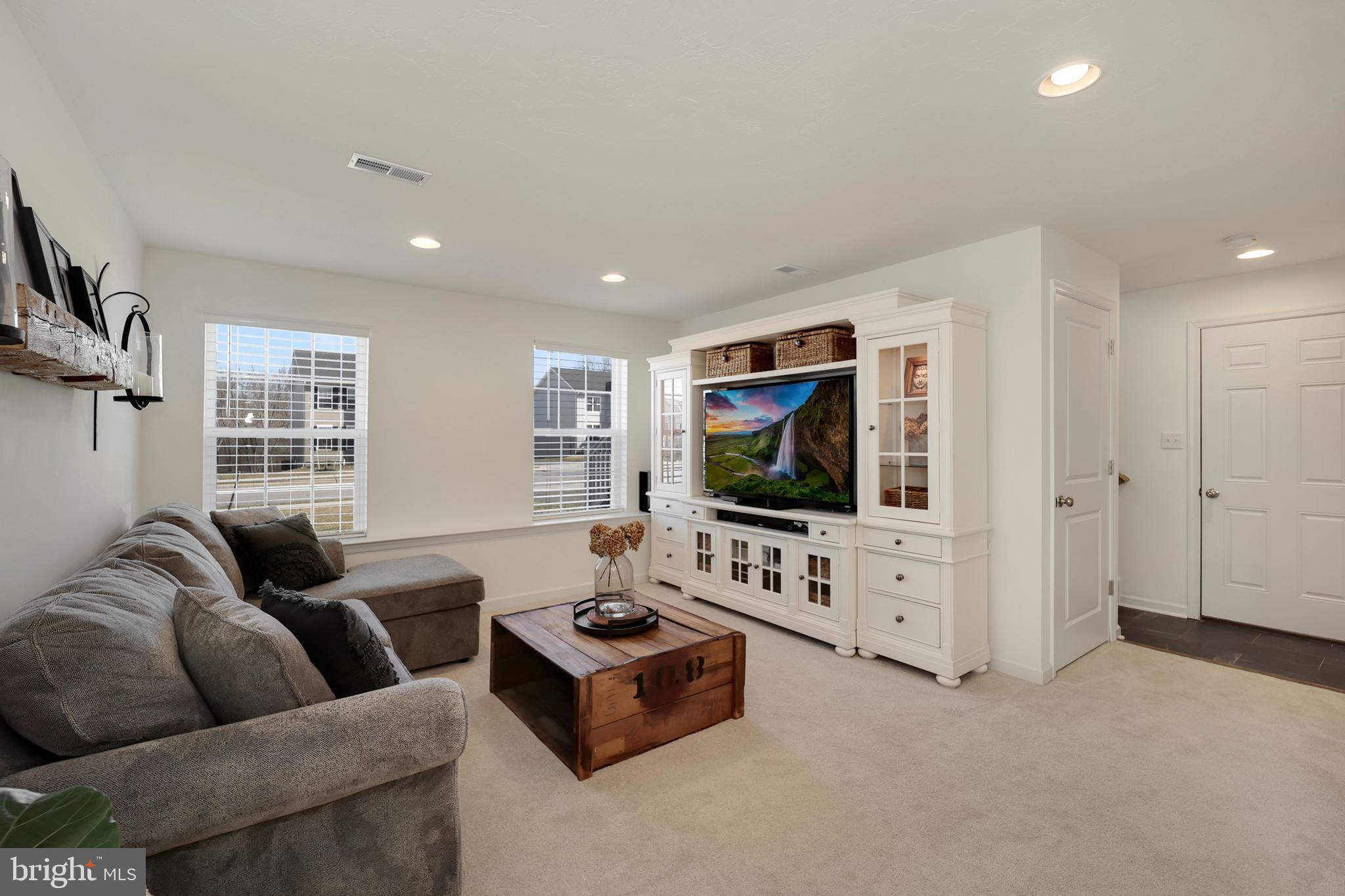 HOMESTEAD ACRES - Residential