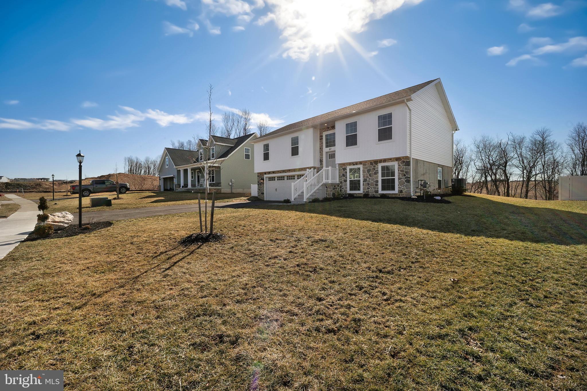 HOMESTEAD ACRES - Residential