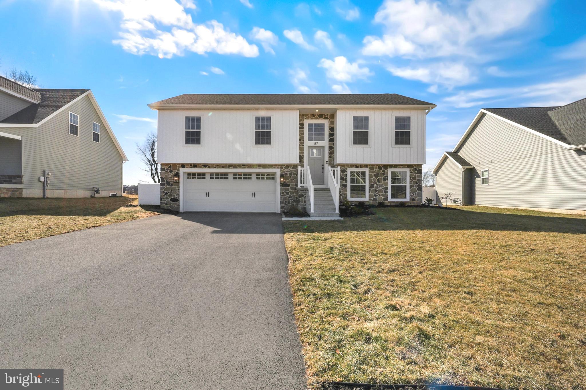 HOMESTEAD ACRES - Residential