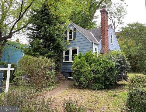 5113 SHERIER PLACE NW WASHINGTON DC 20016