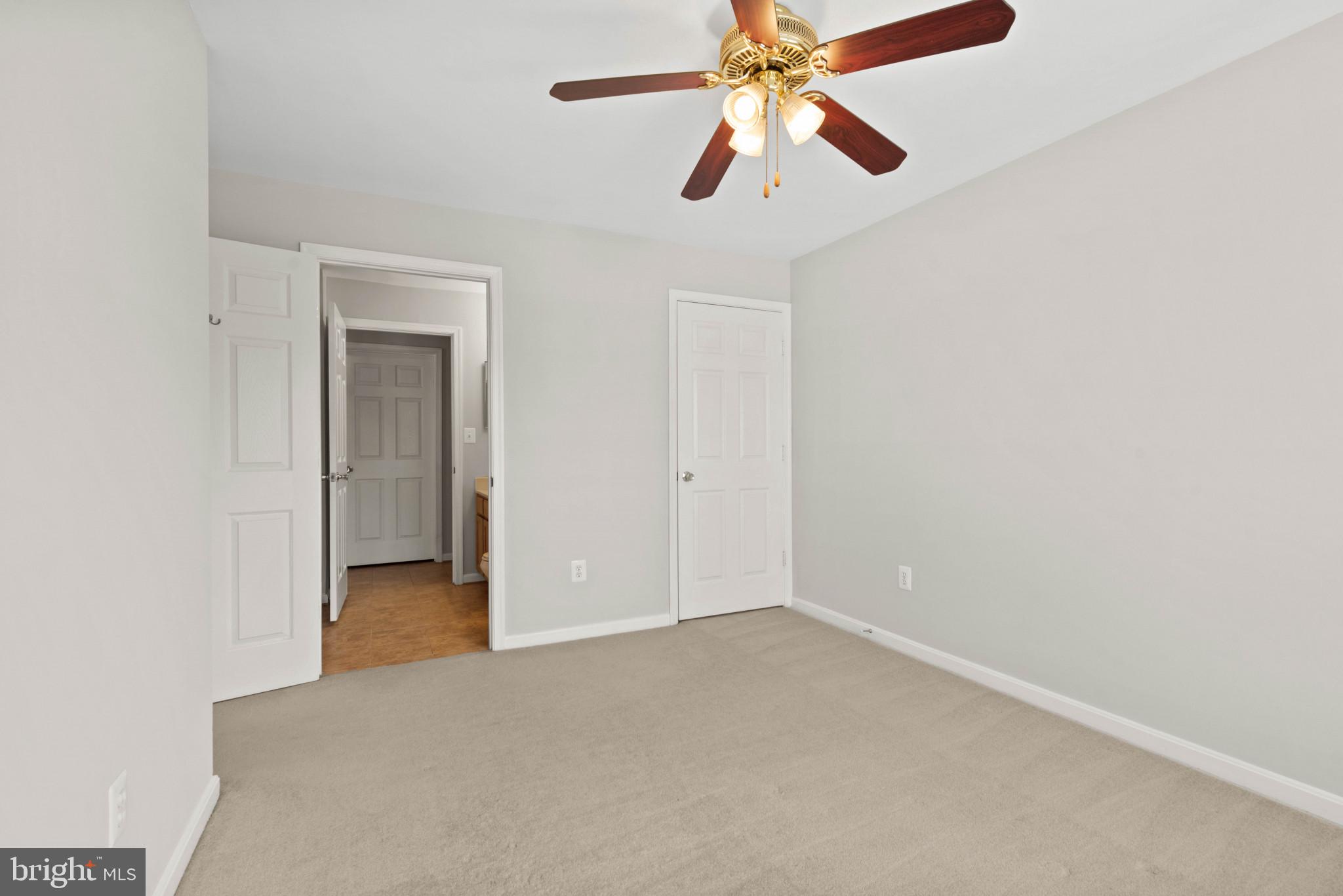 SCOTTS CROSSING - Residential Lease