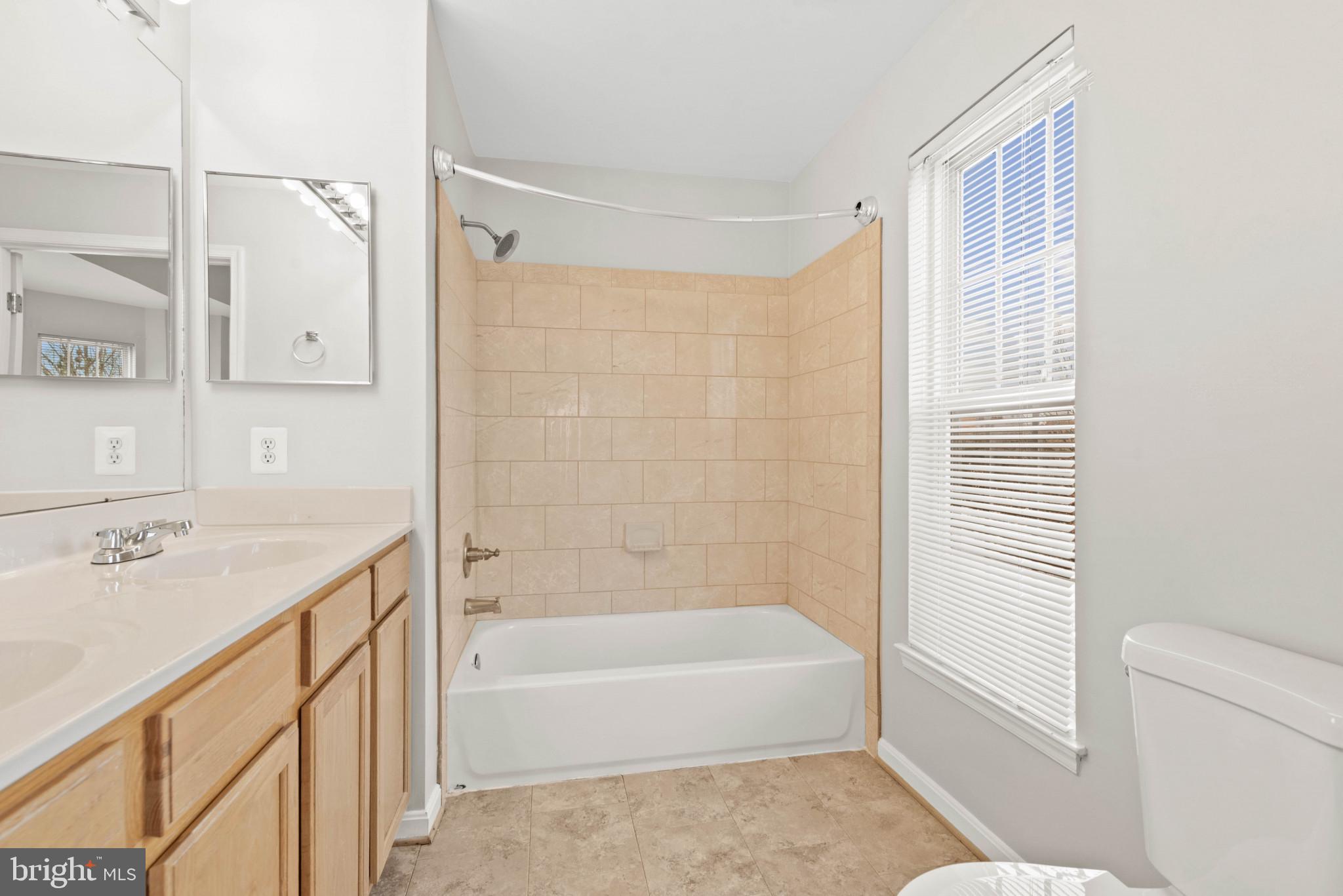 SCOTTS CROSSING - Residential Lease