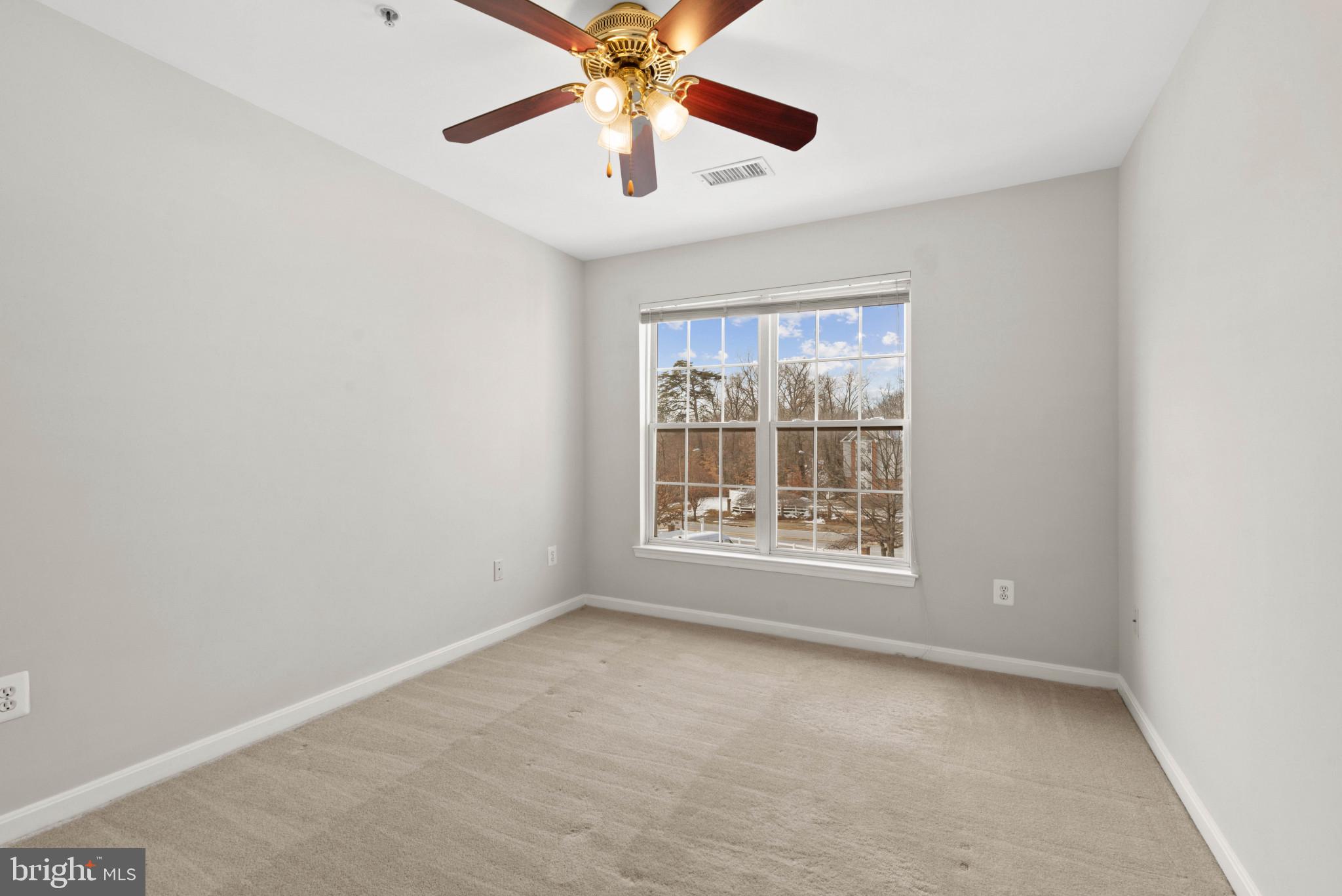 SCOTTS CROSSING - Residential Lease