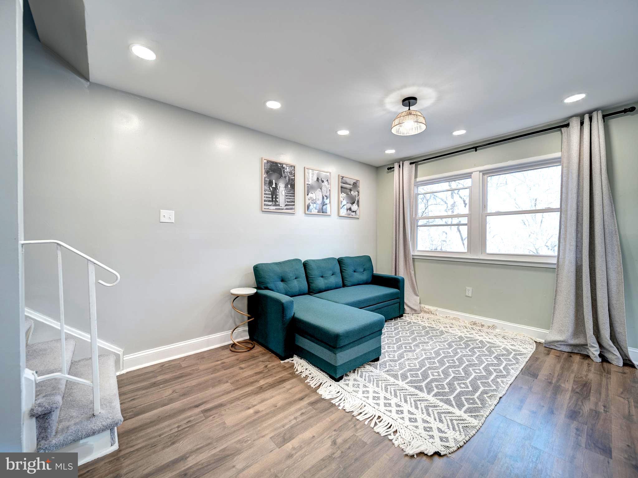 DALE CITY - Residential