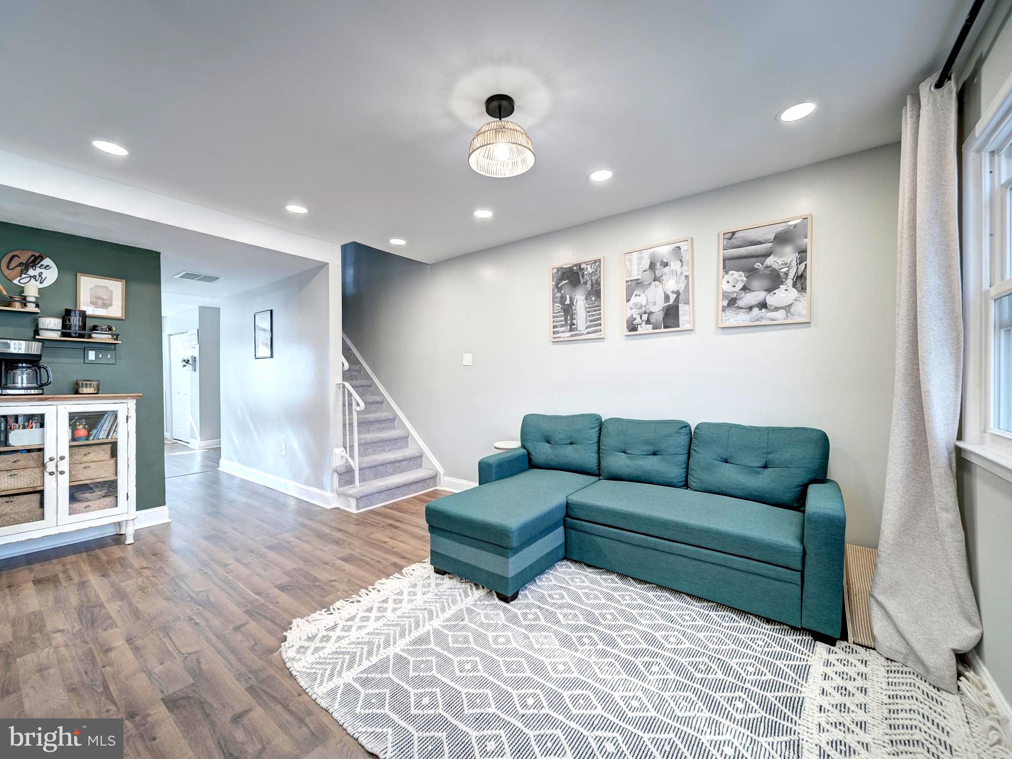 DALE CITY - Residential