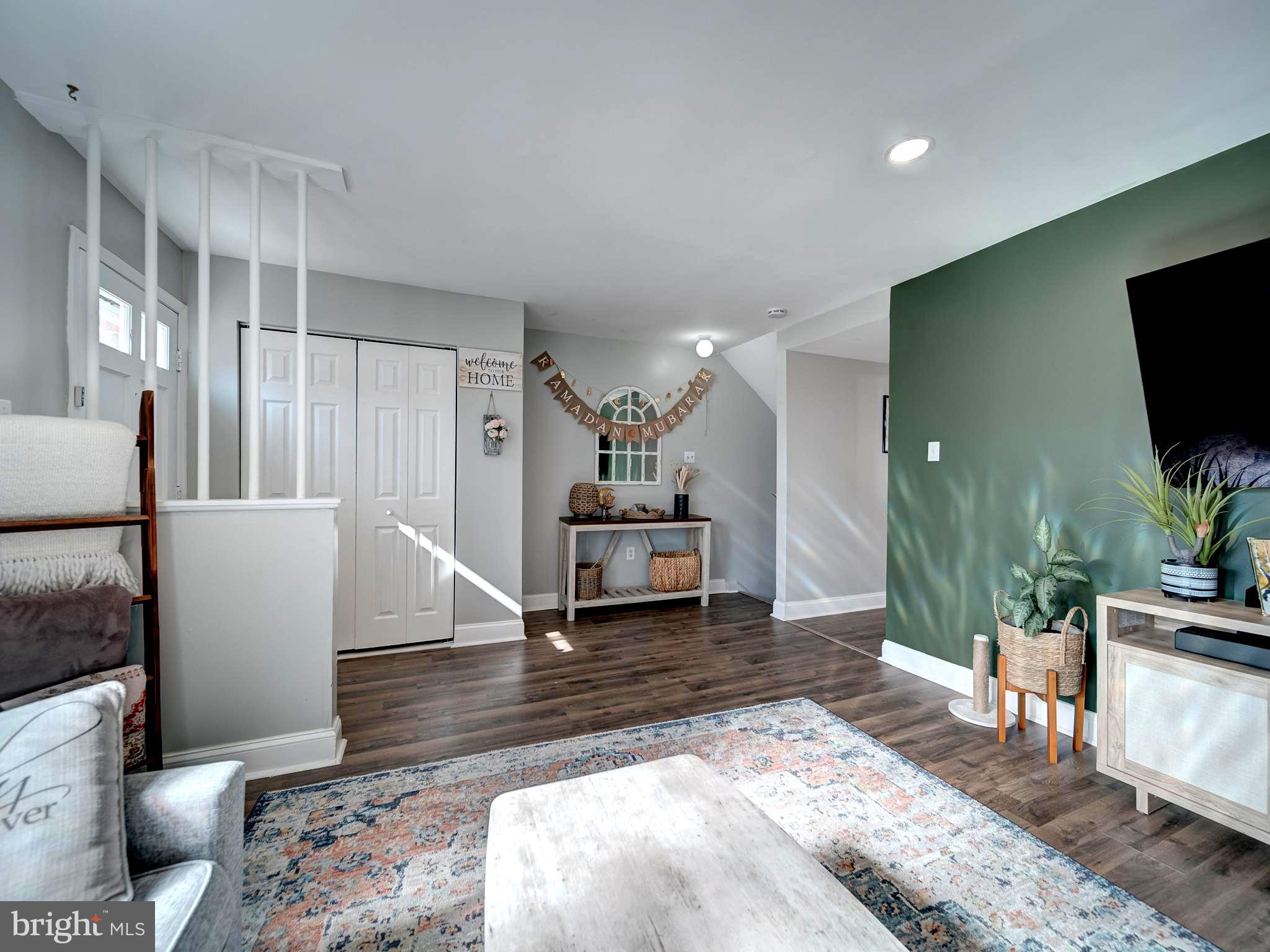 DALE CITY - Residential