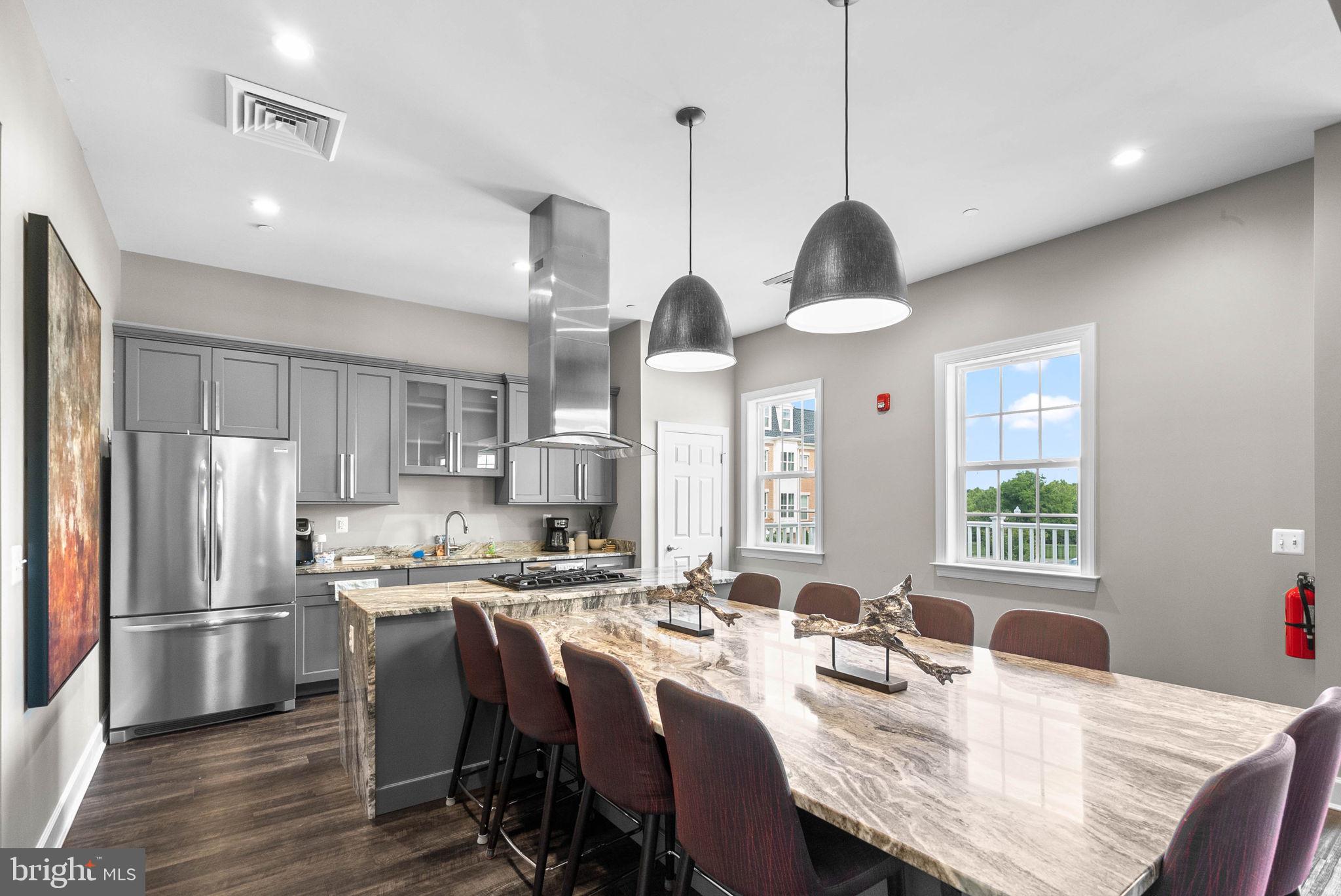 WESTVIEW SOUTH - Residential