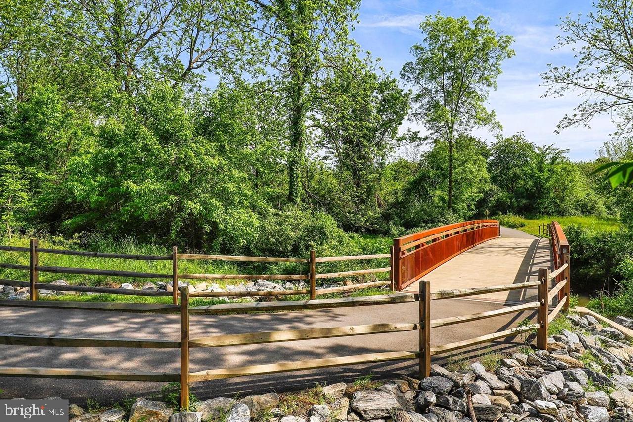 WESTVIEW SOUTH - Residential