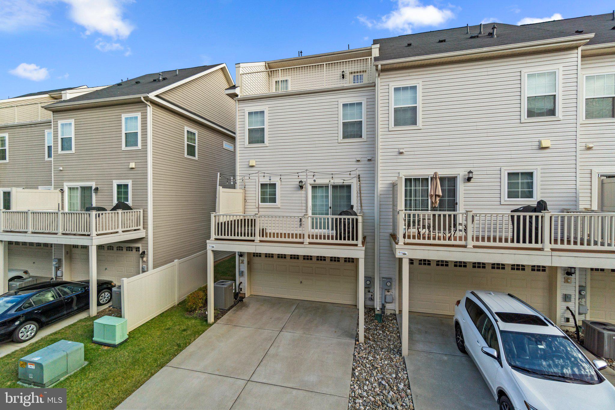 WESTVIEW SOUTH - Residential