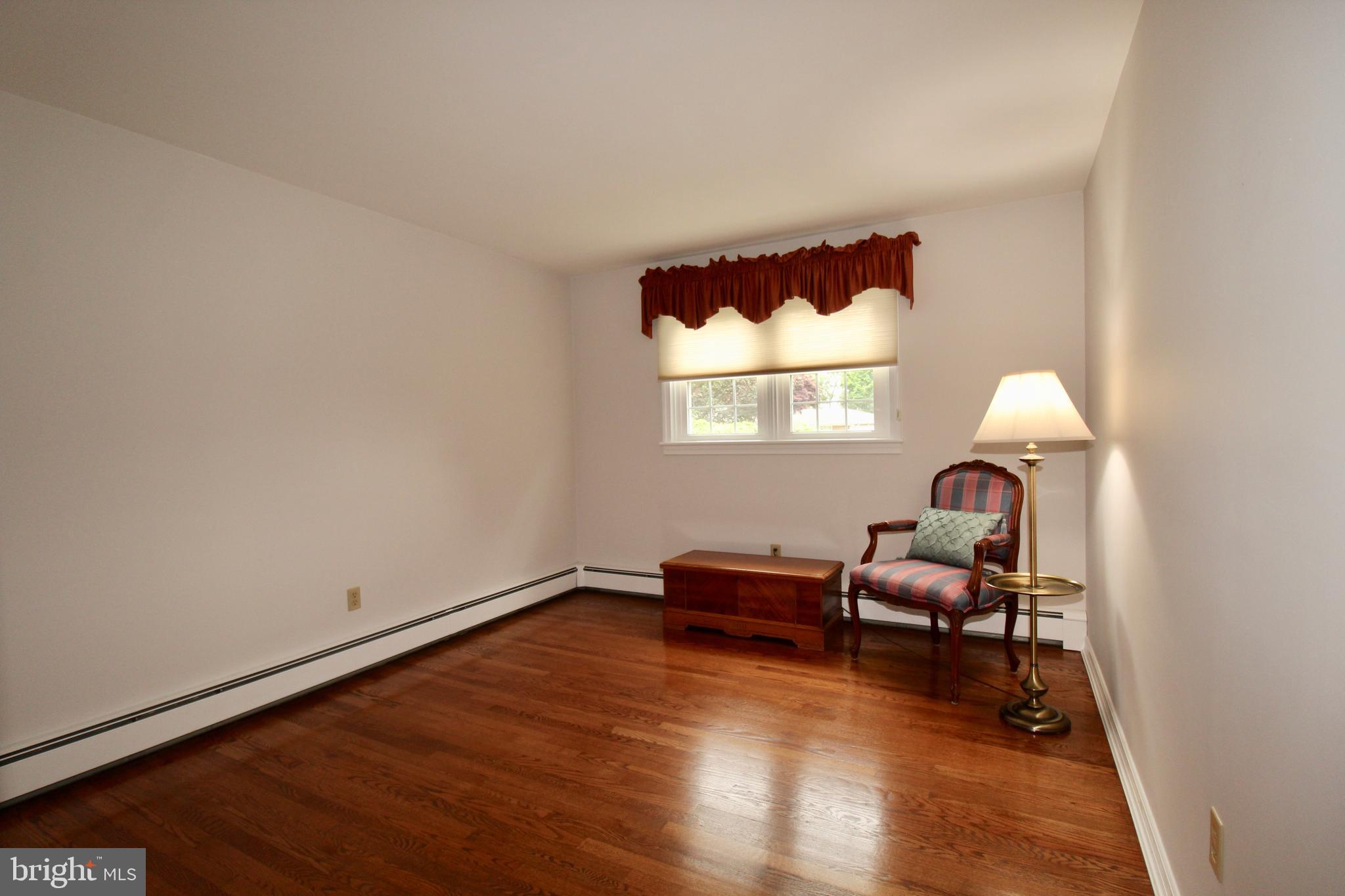 MAPLE SPRINGS ACRES - Residential