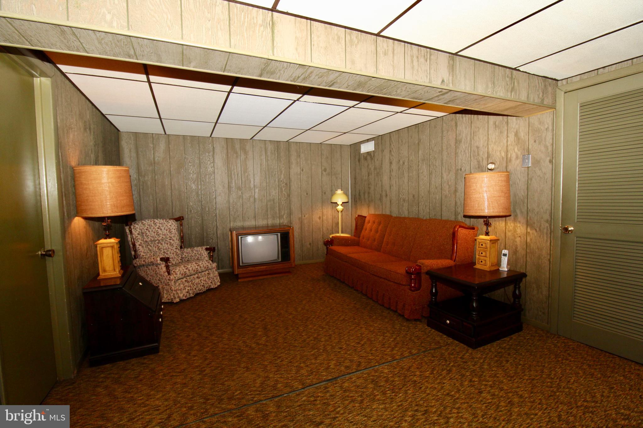 MAPLE SPRINGS ACRES - Residential