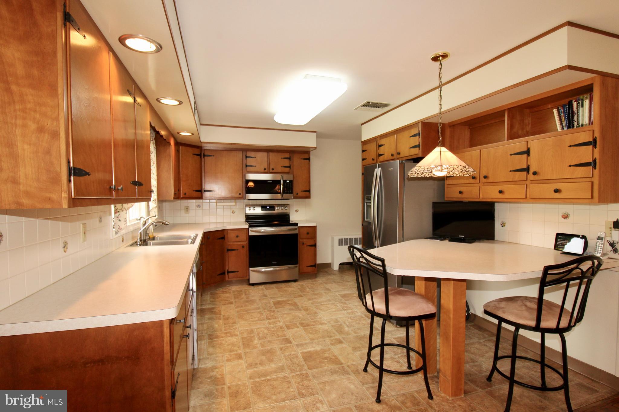 MAPLE SPRINGS ACRES - Residential