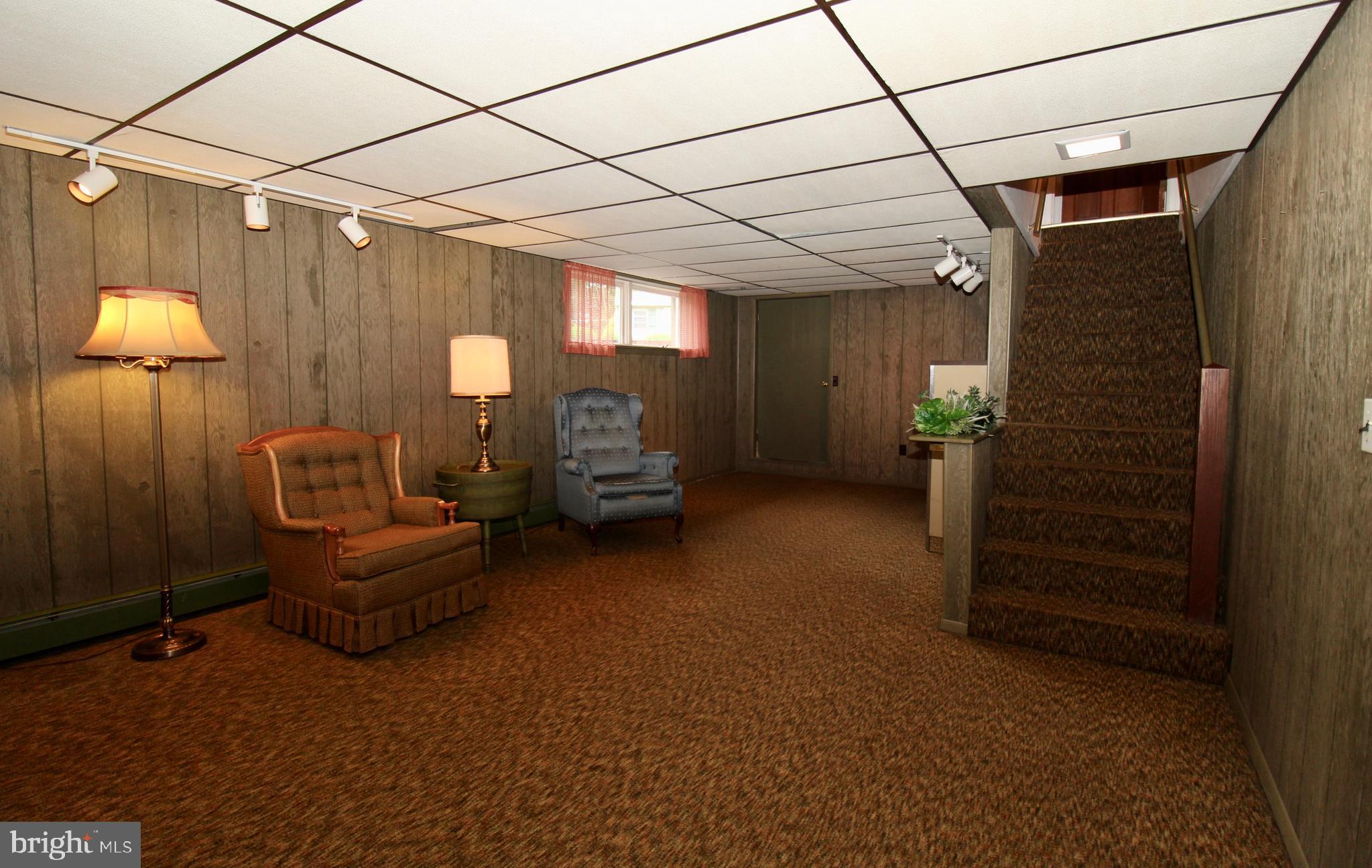 MAPLE SPRINGS ACRES - Residential