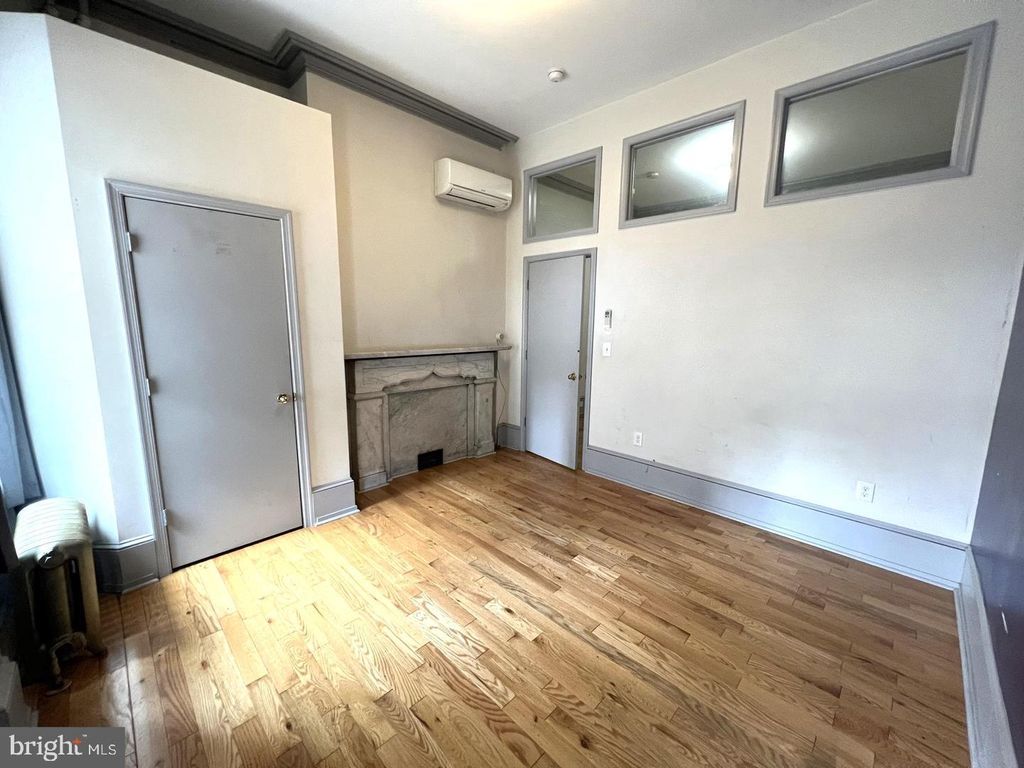 Photo of 1431 W Girard Avenue #1F, PHILADELPHIA, PA 19130 (MLS # PAPH2589200)