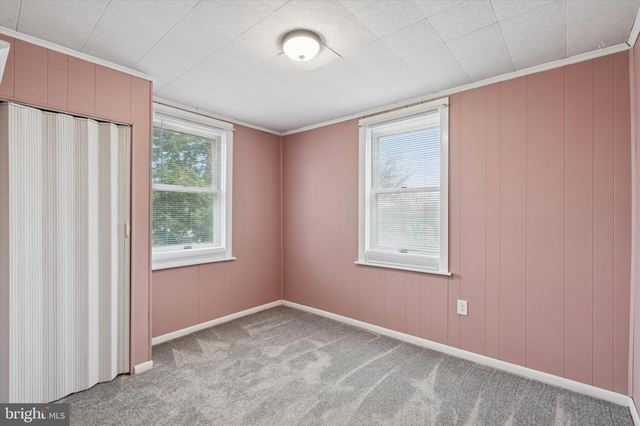 ROWLAND PARK - Residential Lease