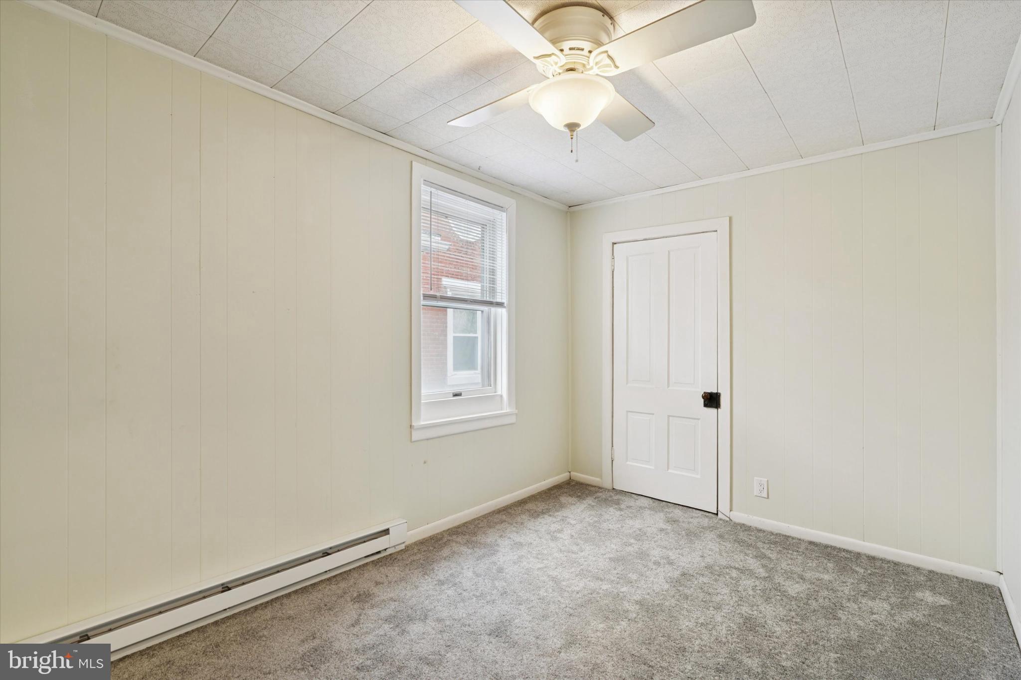 ROWLAND PARK - Residential Lease