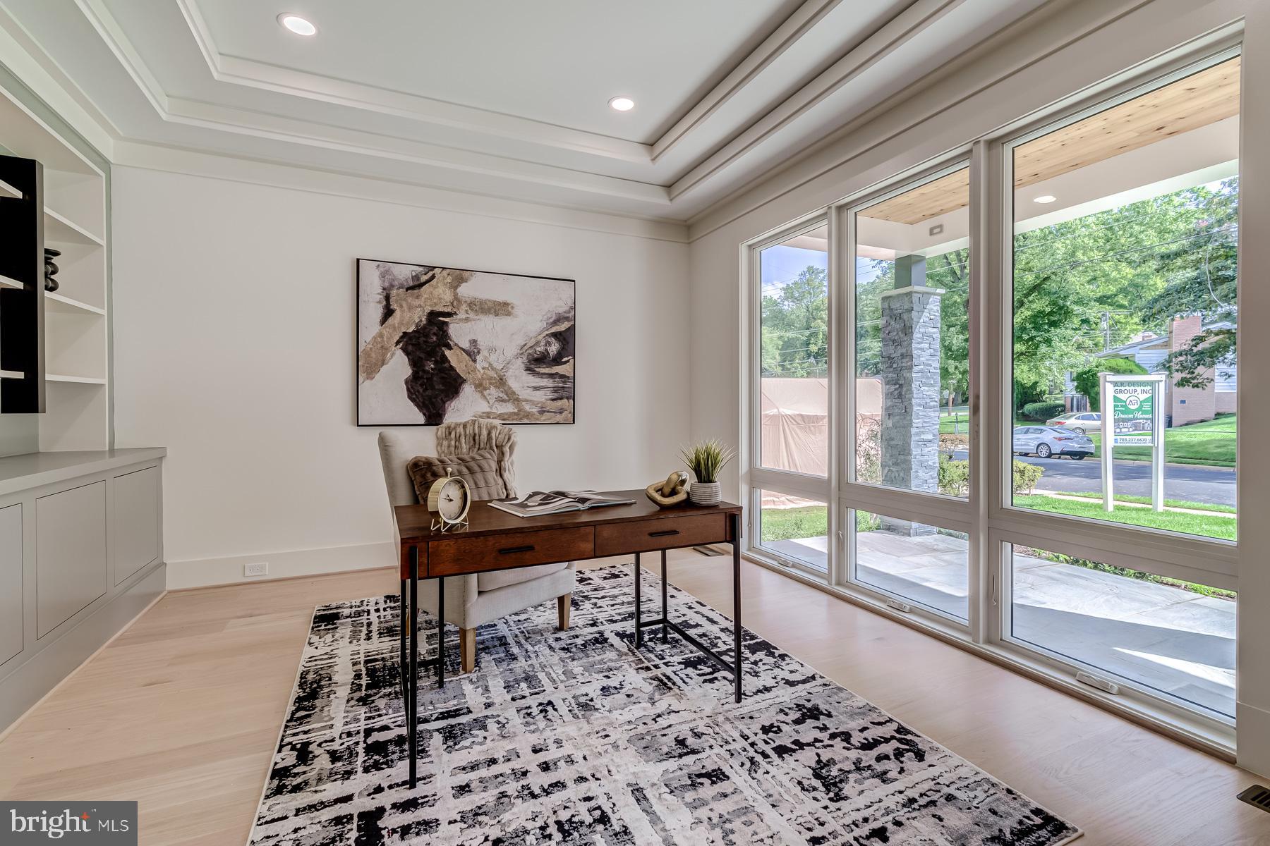 VIENNA WOODS - Residential